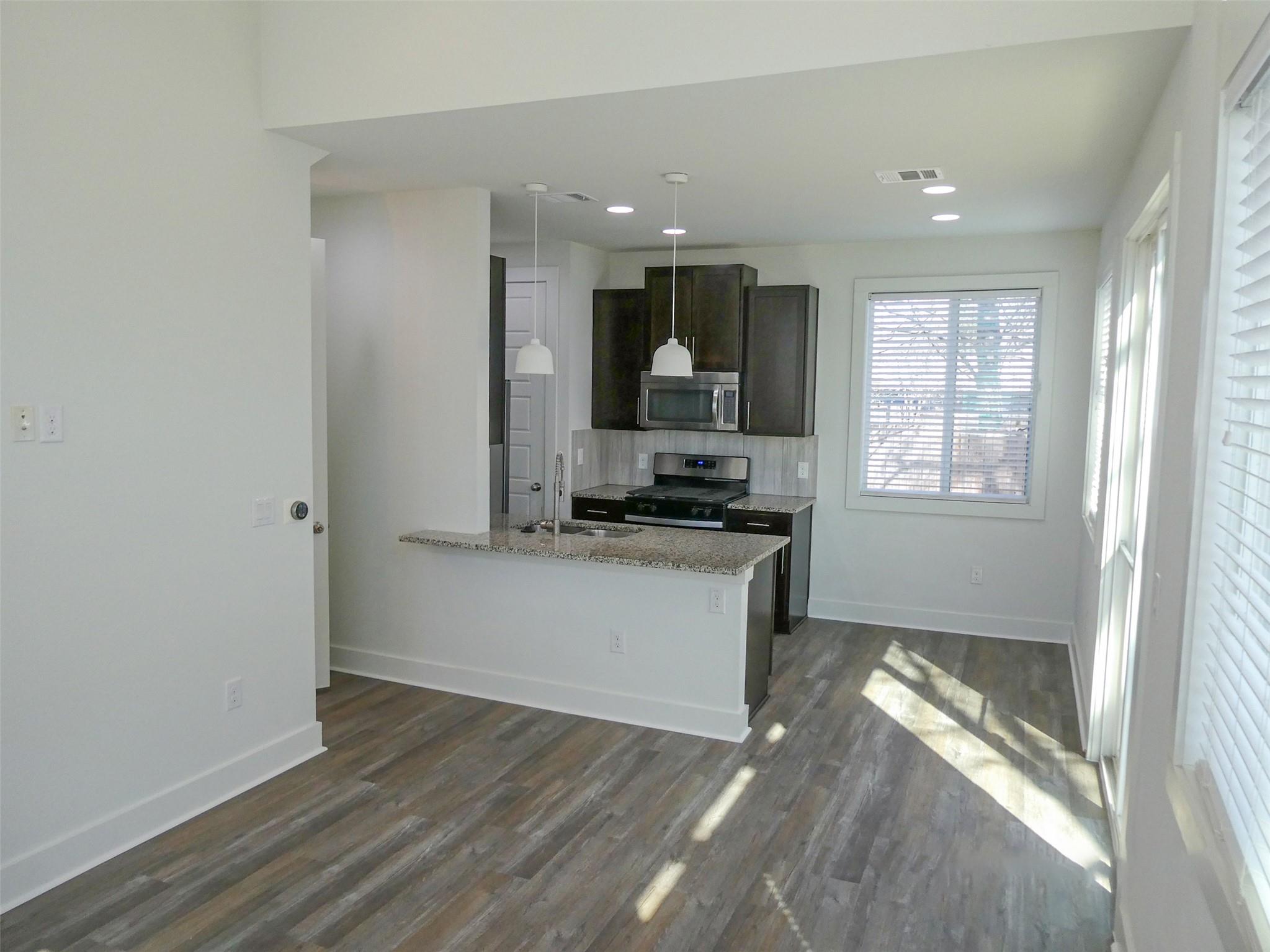 2512 WHELESS Ln # 5, Austin, TX 78723