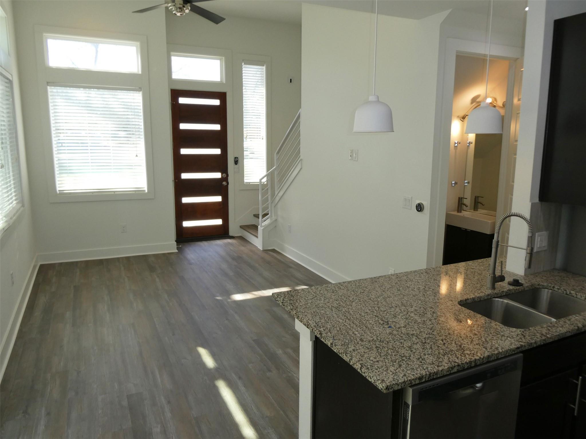 2512 WHELESS Ln # 5, Austin, TX 78723