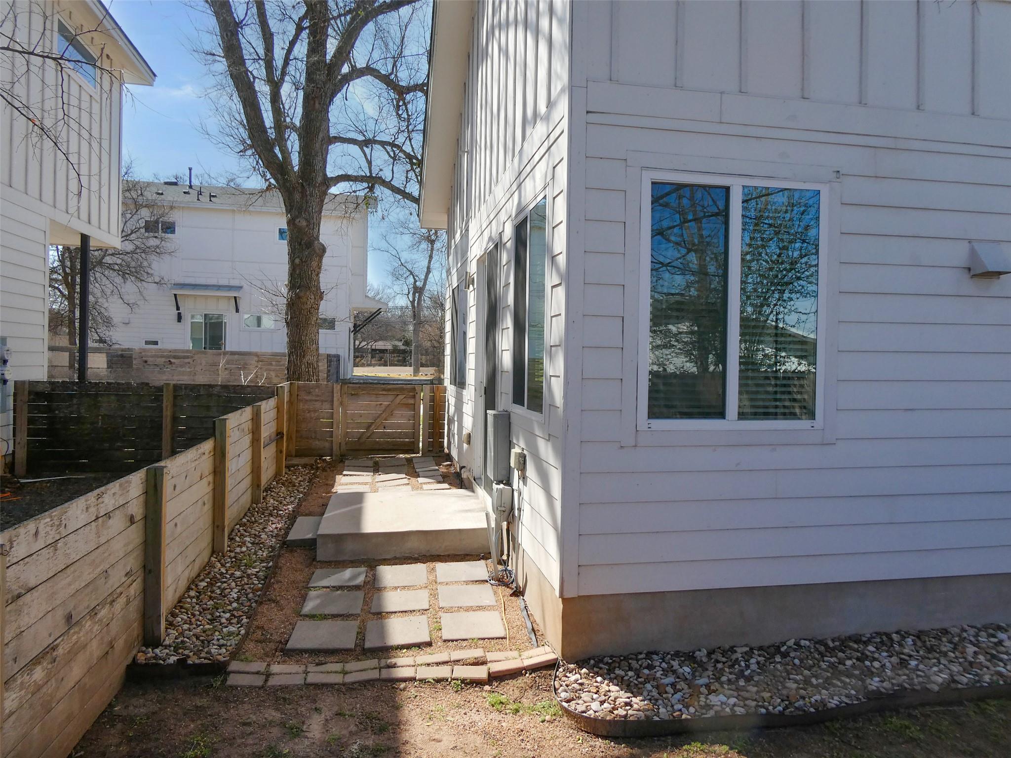 2512 WHELESS Ln # 5, Austin, TX 78723