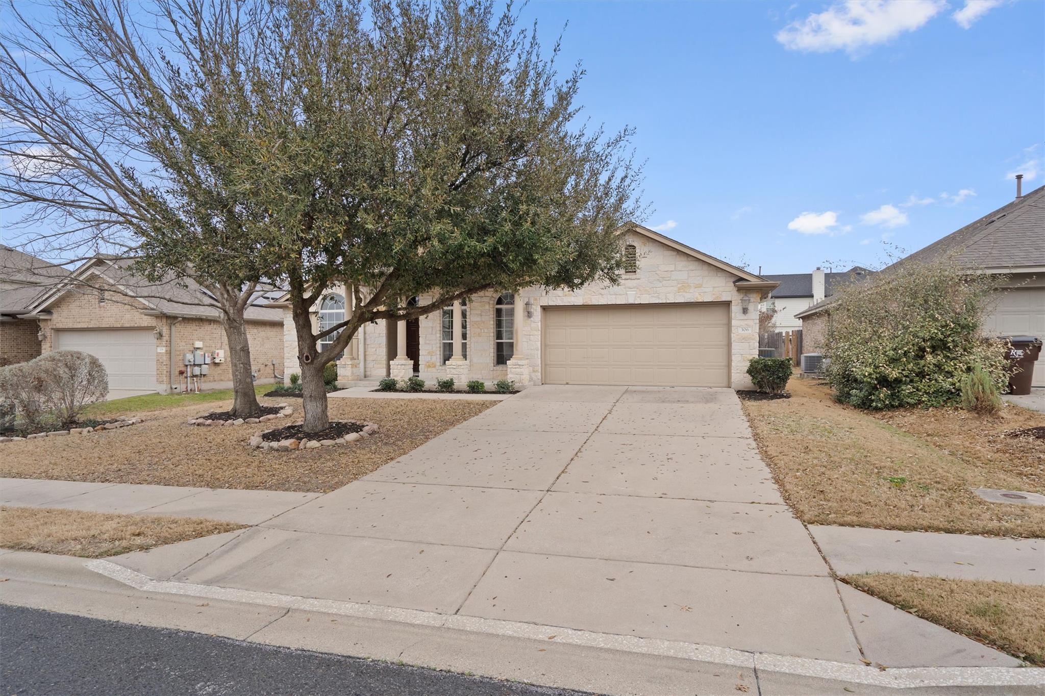 306 Tom Kite Dr, Round Rock, TX 78664