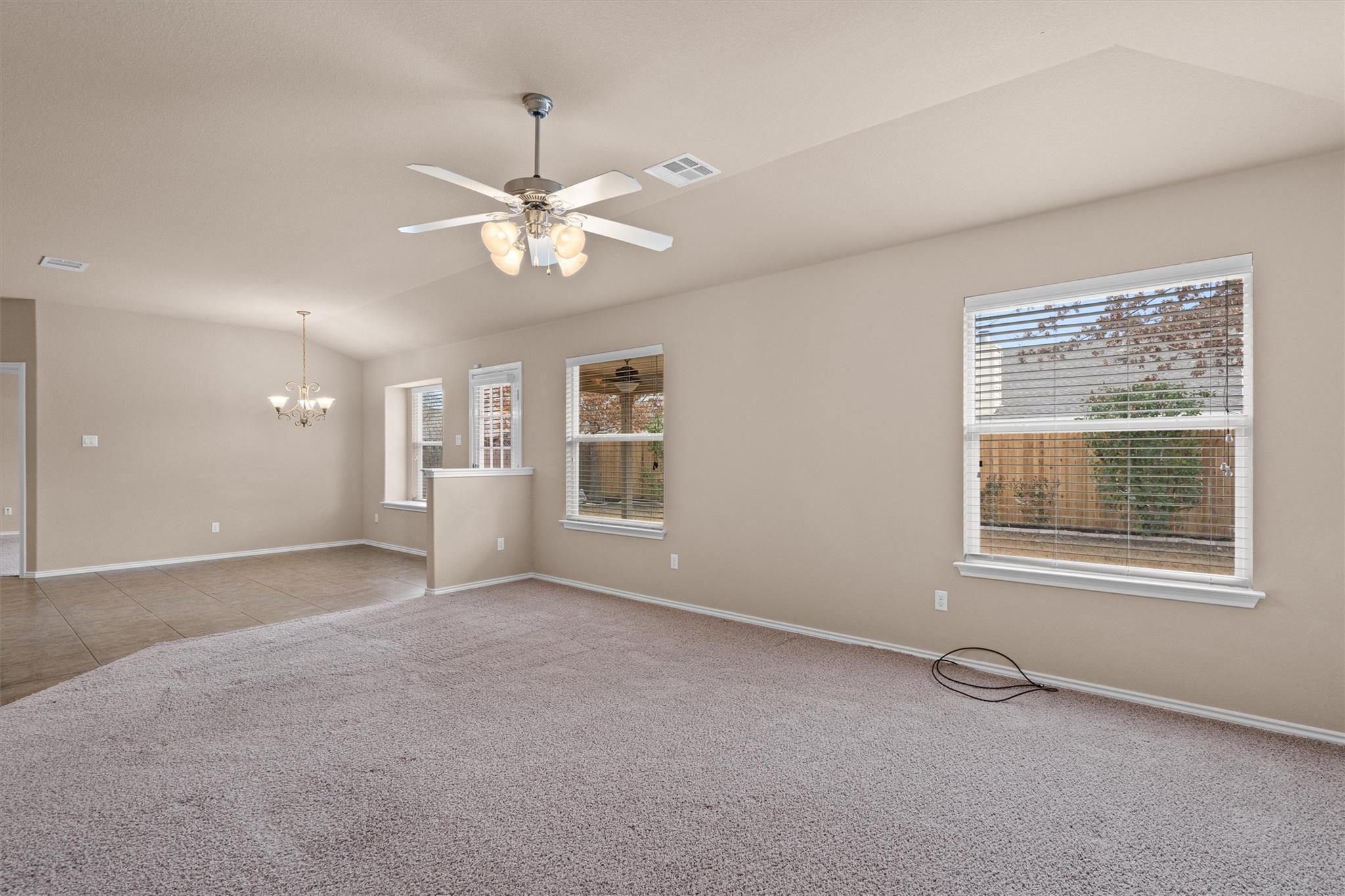 306 Tom Kite Dr, Round Rock, TX 78664