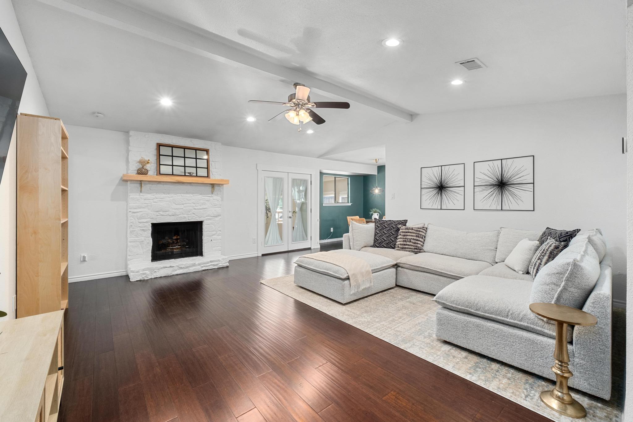 2801 Crownspoint Dr, Austin, TX 78748