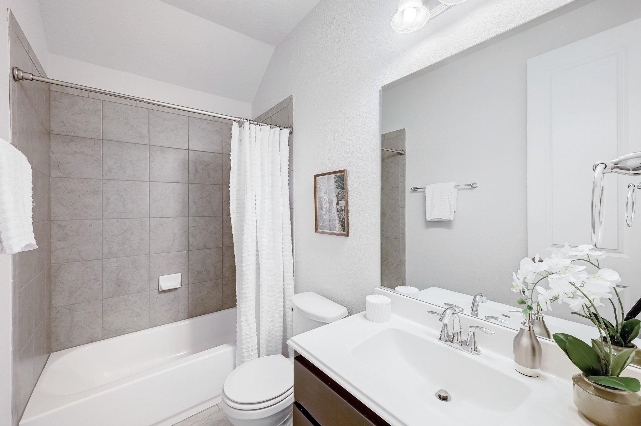 960 Blue Ridge Dr, Dripping Springs, TX 78620