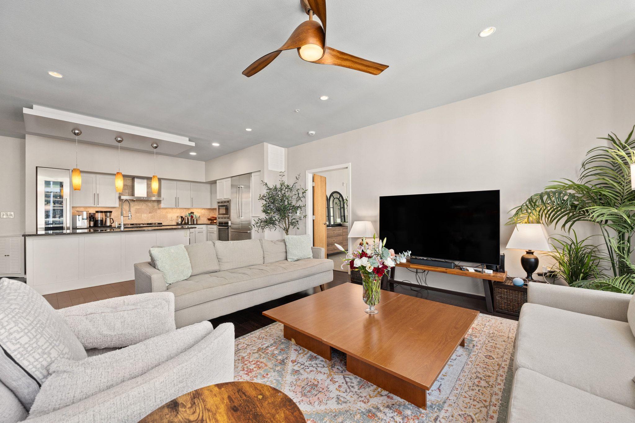 1600 Barton Springs Rd # 4401, Austin, TX 78704