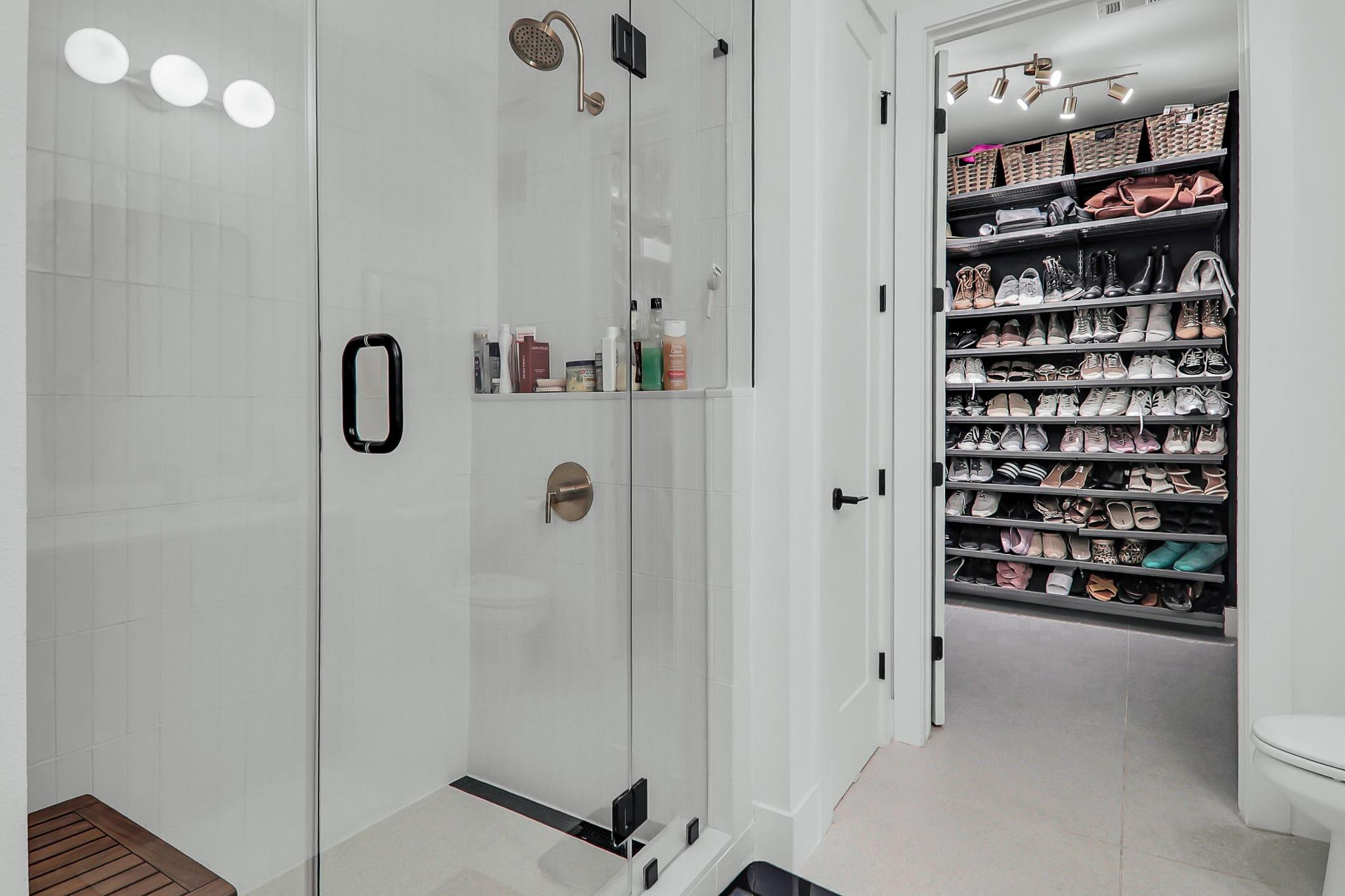 1701 Simond Ave # 304, Austin, TX 78723