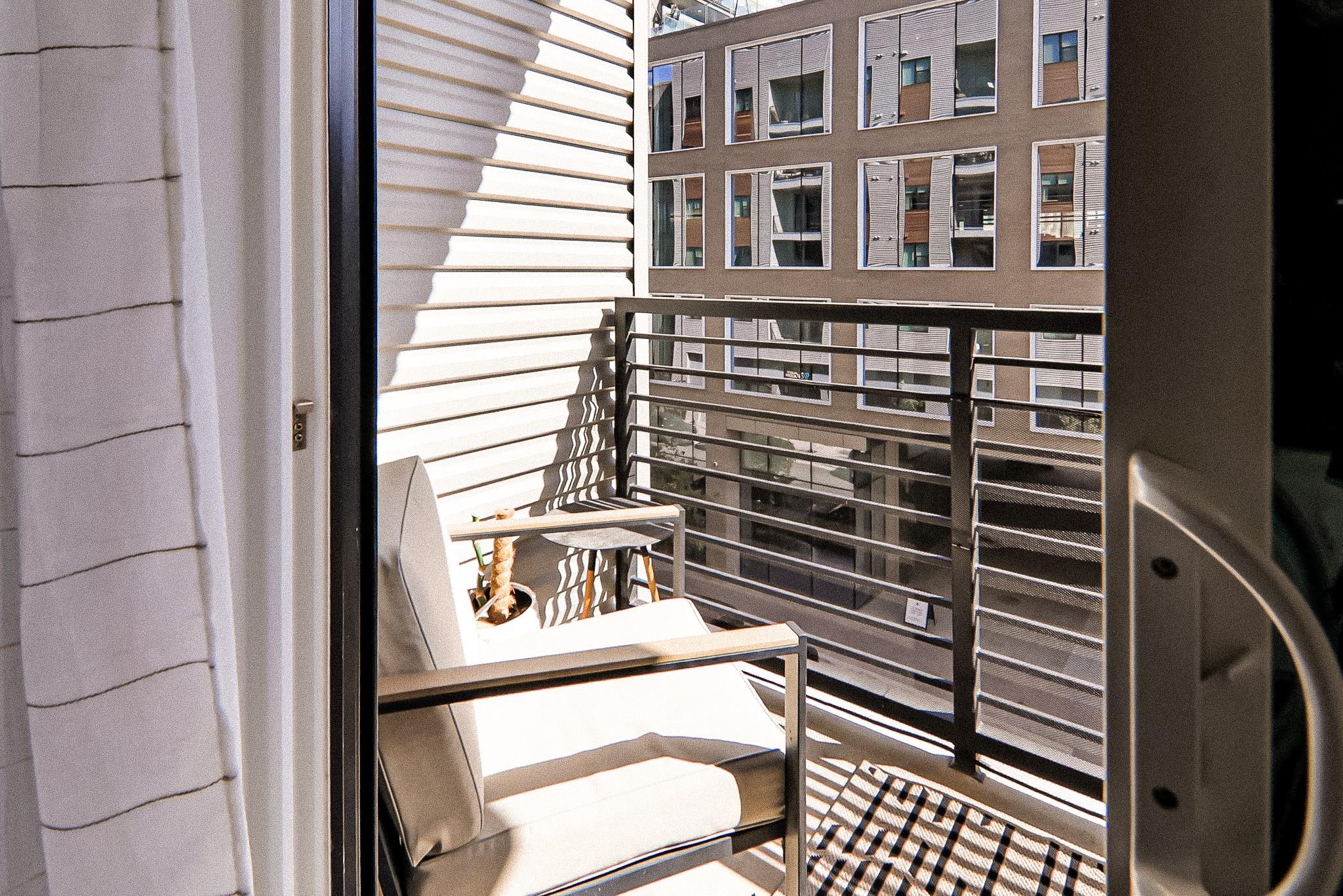 1701 Simond Ave # 304, Austin, TX 78723