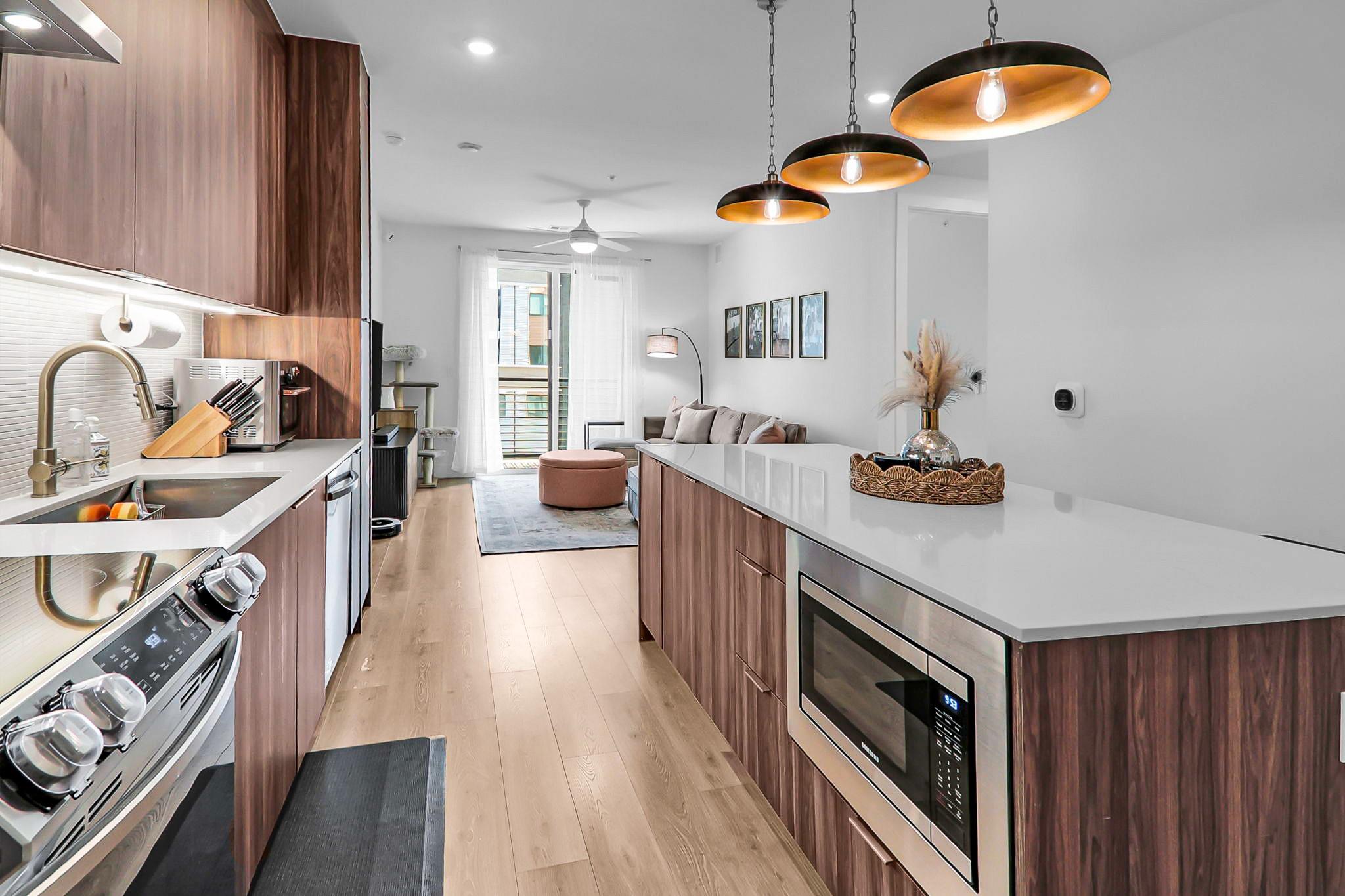 1701 Simond Ave # 304, Austin, TX 78723