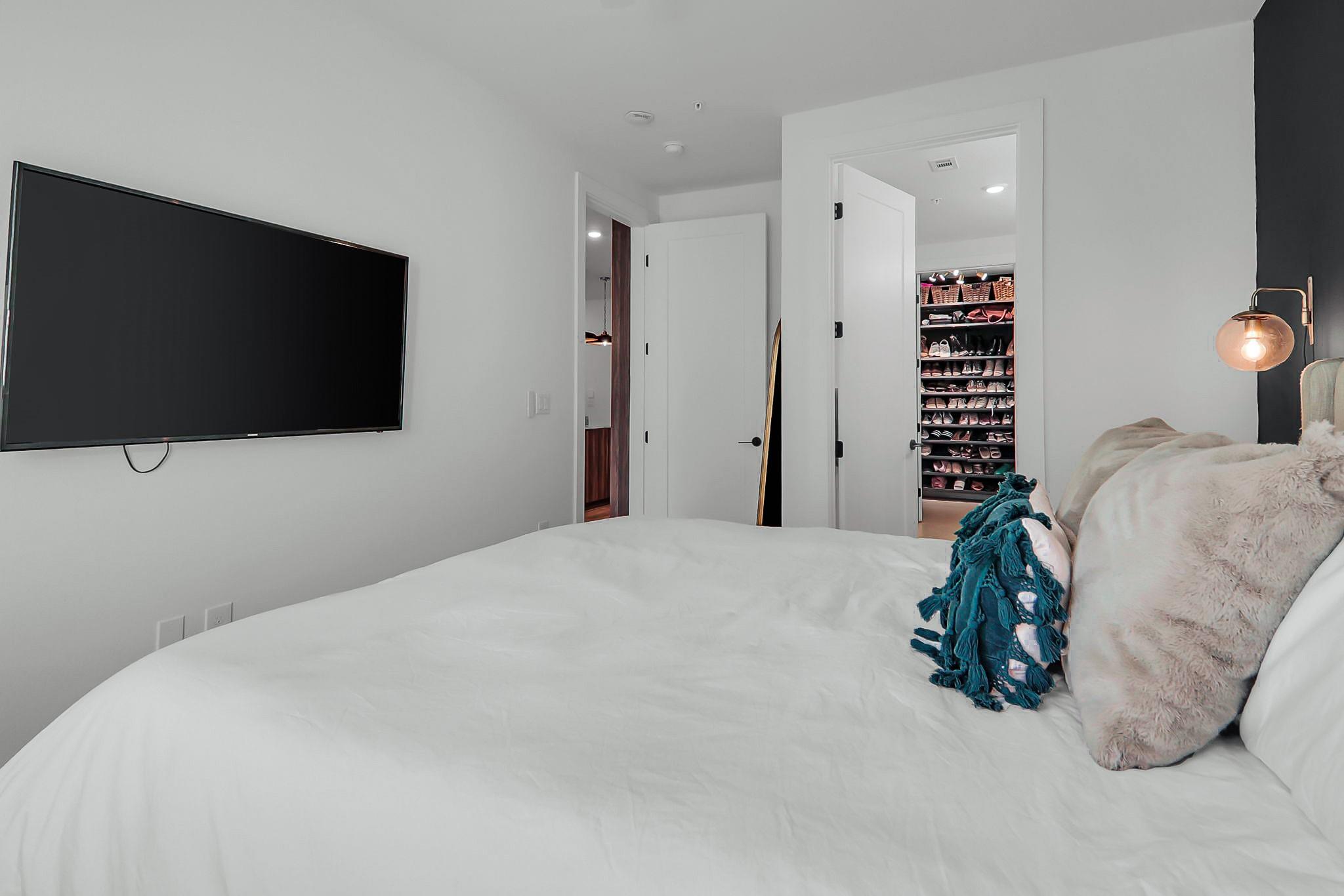 1701 Simond Ave # 304, Austin, TX 78723