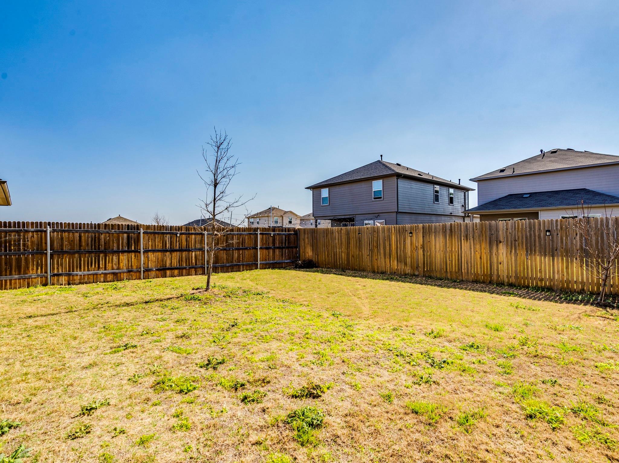 340 Andover Ln, Kyle, TX 78640