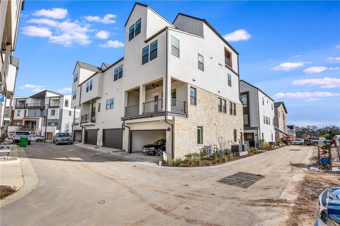 3905 Vantage Dr, Austin, TX 78731