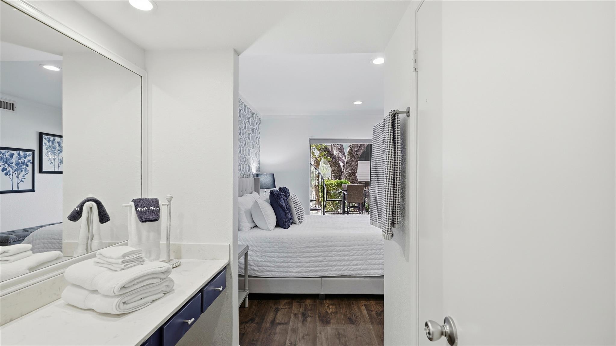 133 World Of Tennis Sq, Lakeway, TX 78738