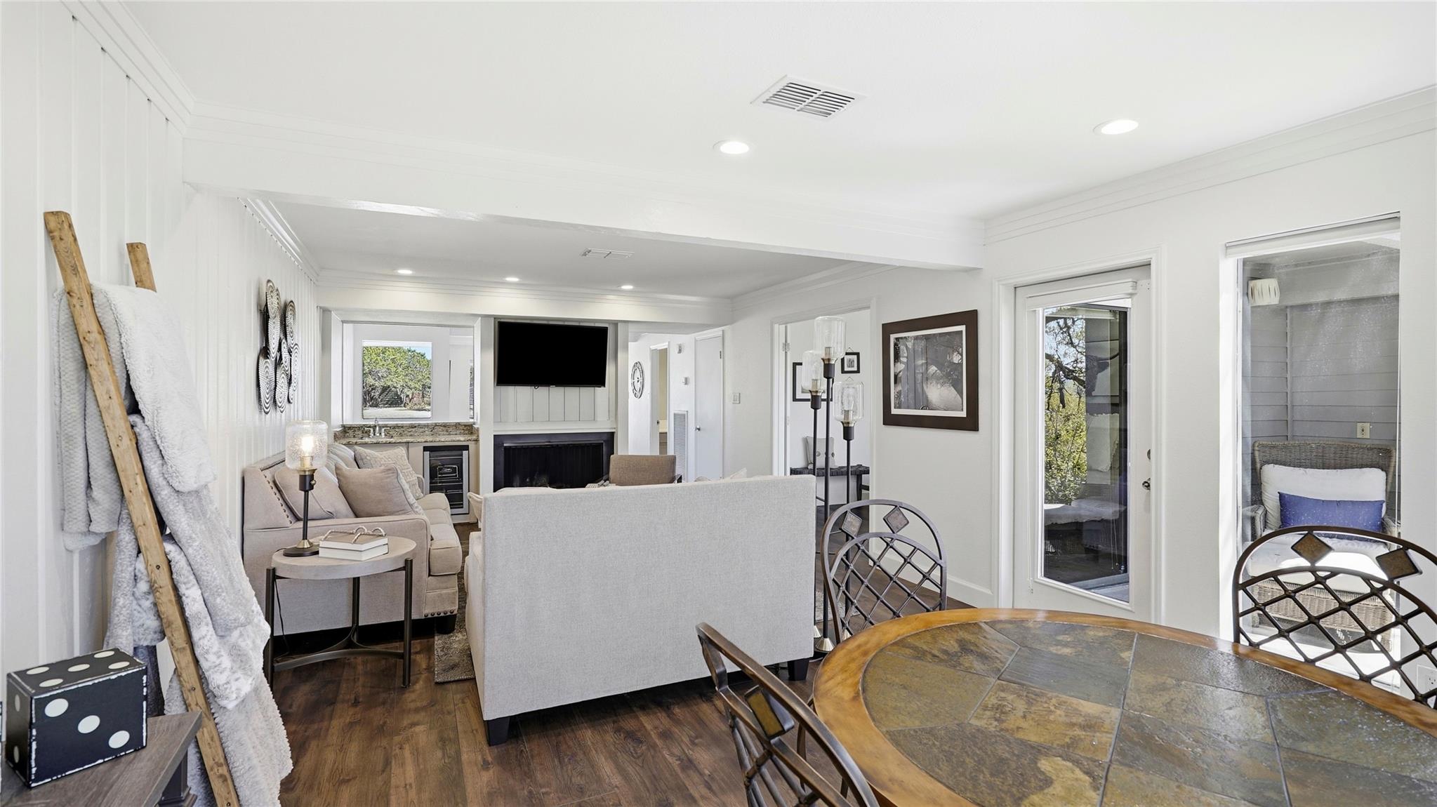 133 World Of Tennis Sq, Lakeway, TX 78738