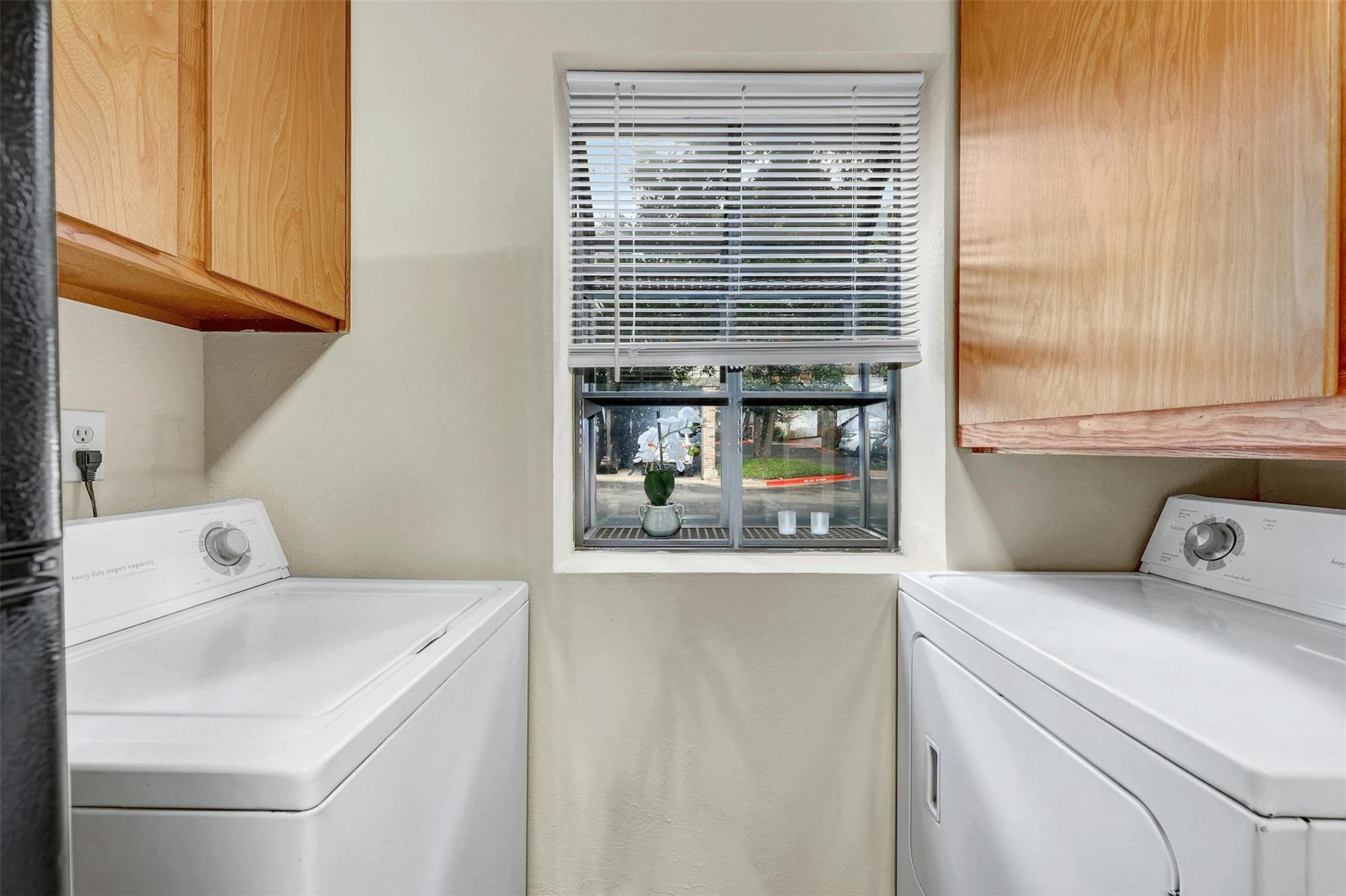 7122 Wood Hollow Dr # 51, Austin, TX 78731