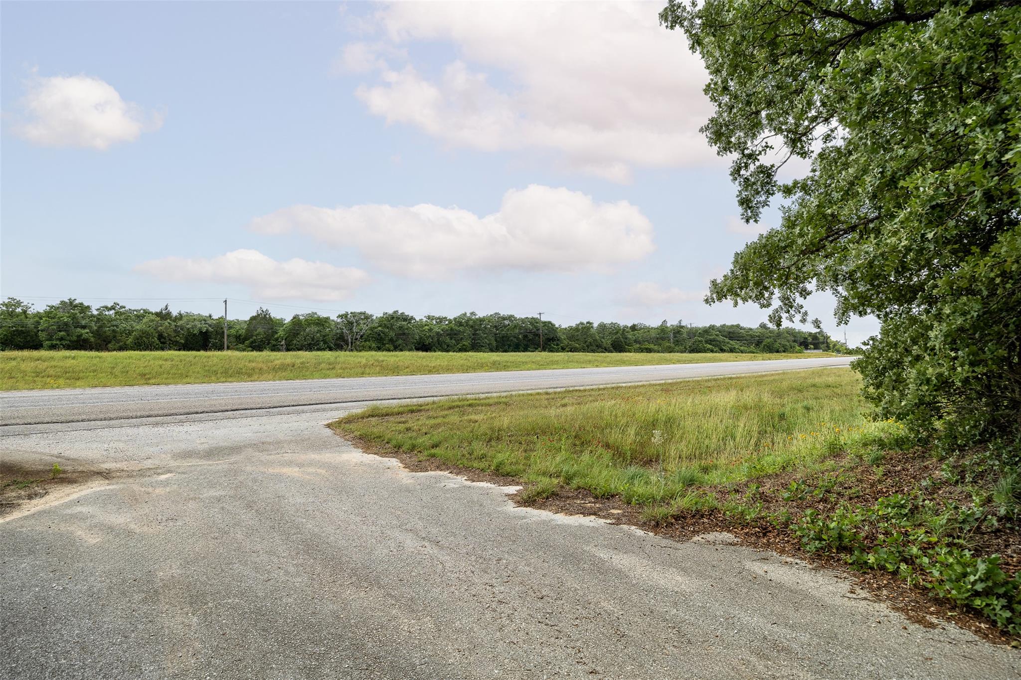 660 Highway 290 Highway E, Elgin, TX 78621