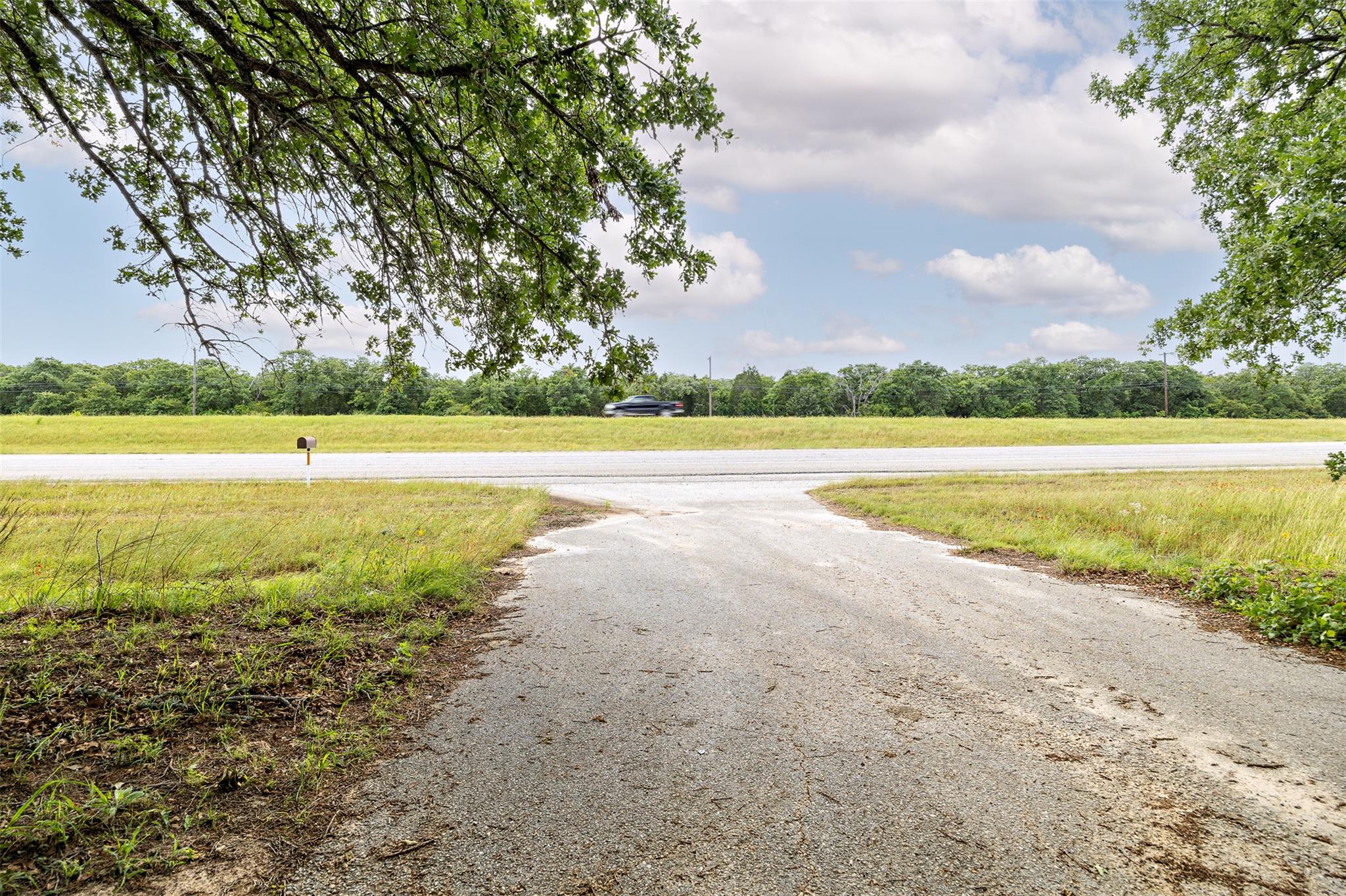 660 Highway 290 Highway E, Elgin, TX 78621