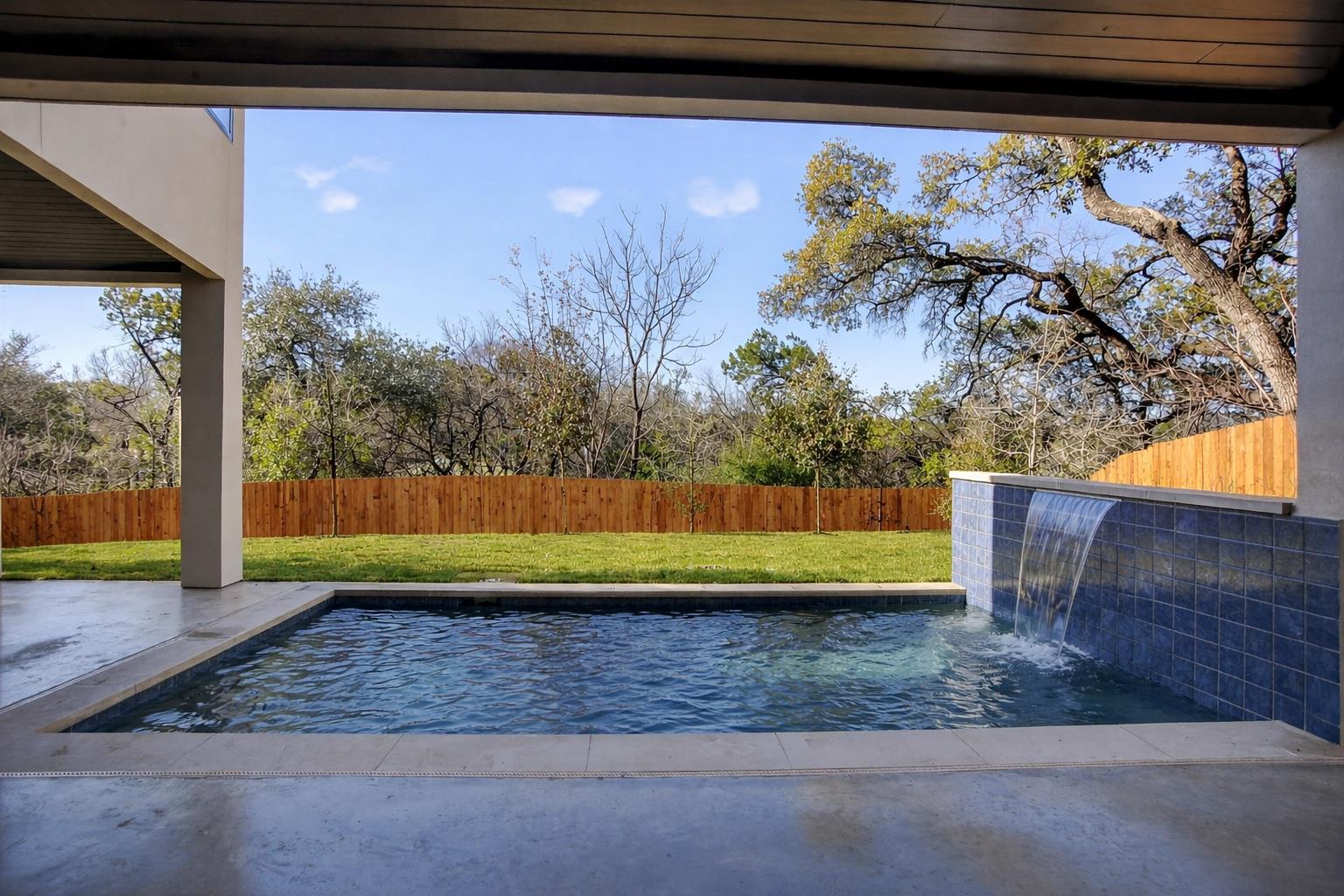 434 Brady Ln, West Lake Hills, TX 78746