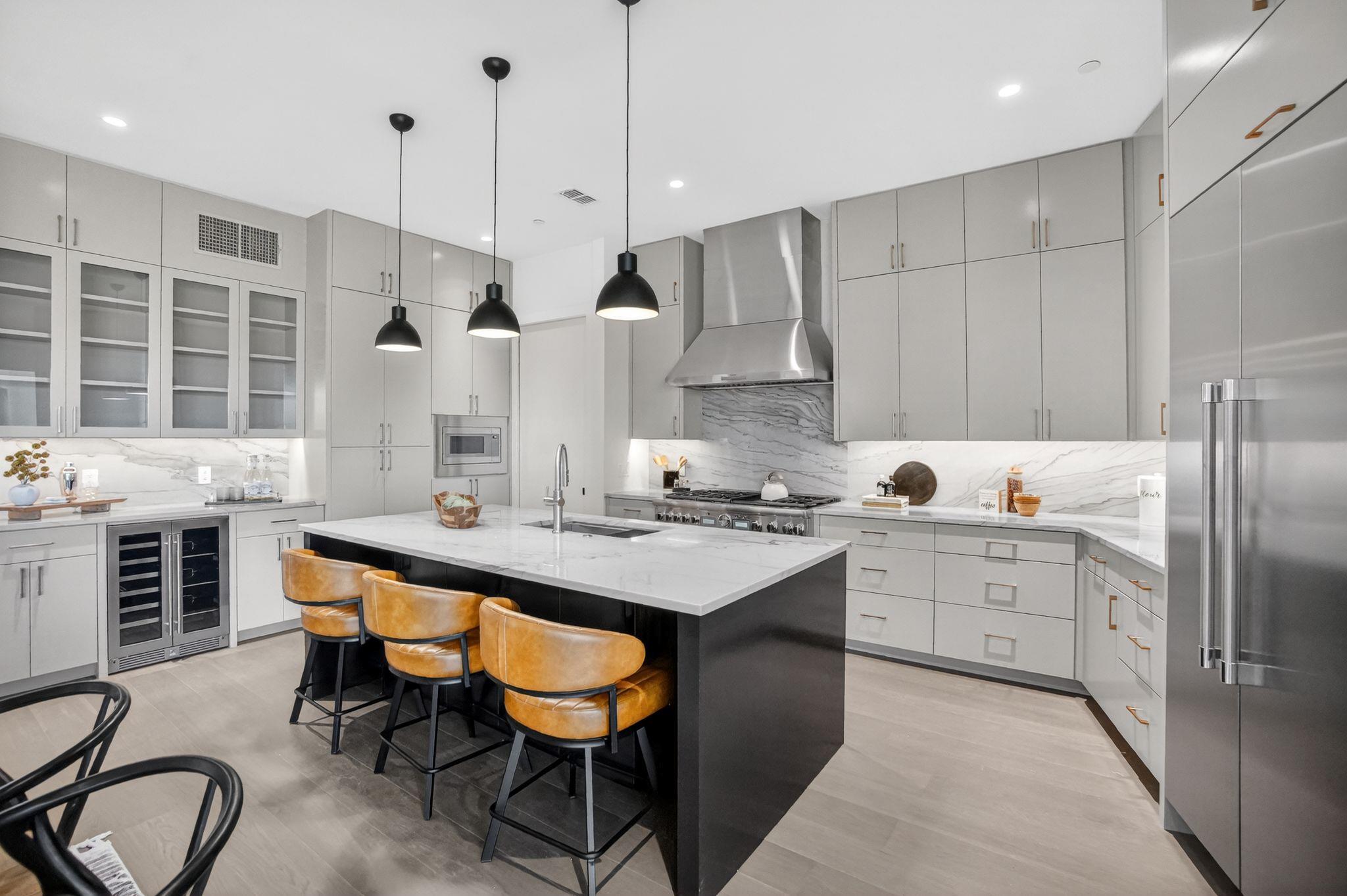 434 Brady Ln, West Lake Hills, TX 78746