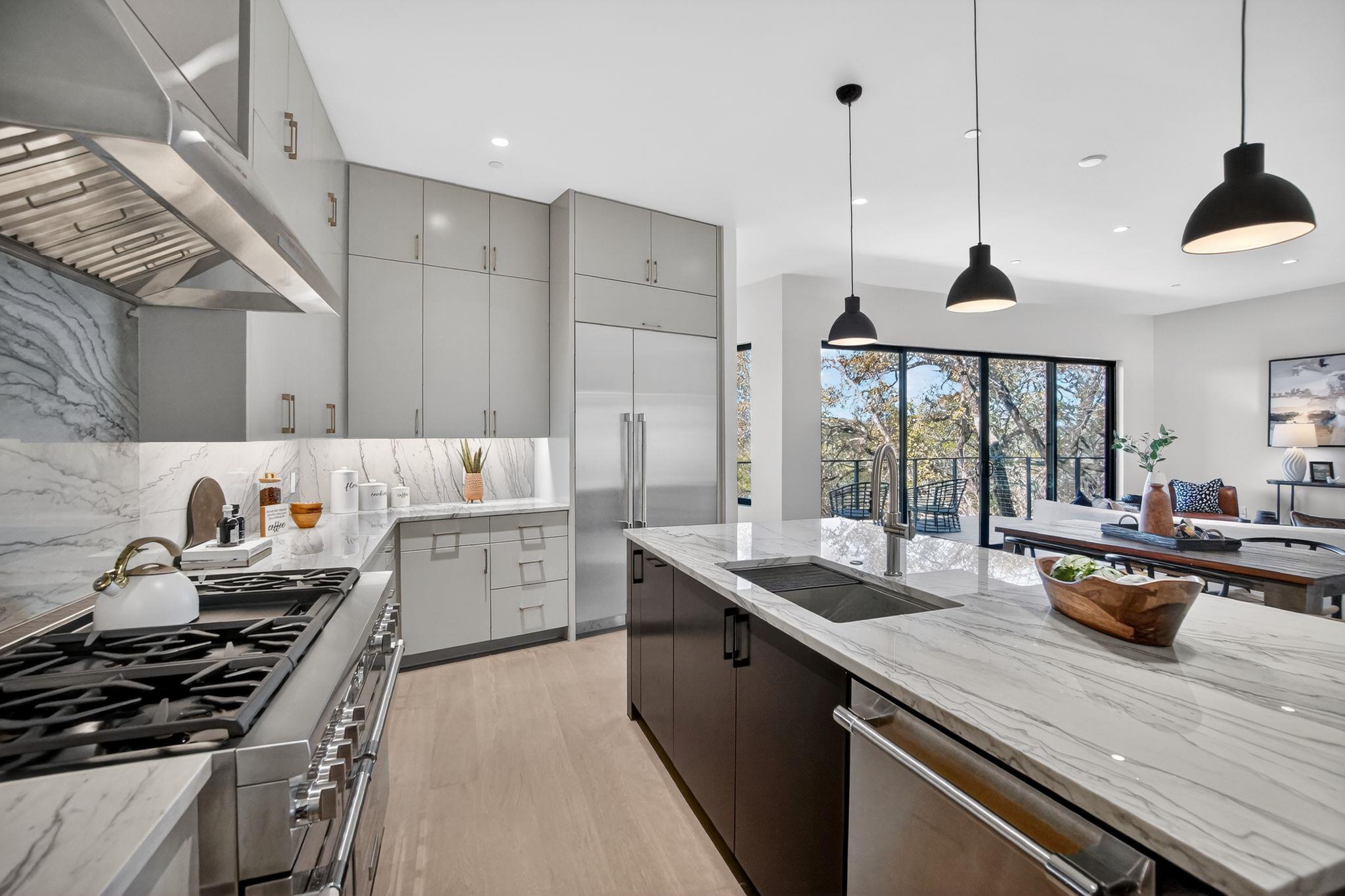 434 Brady Ln, West Lake Hills, TX 78746