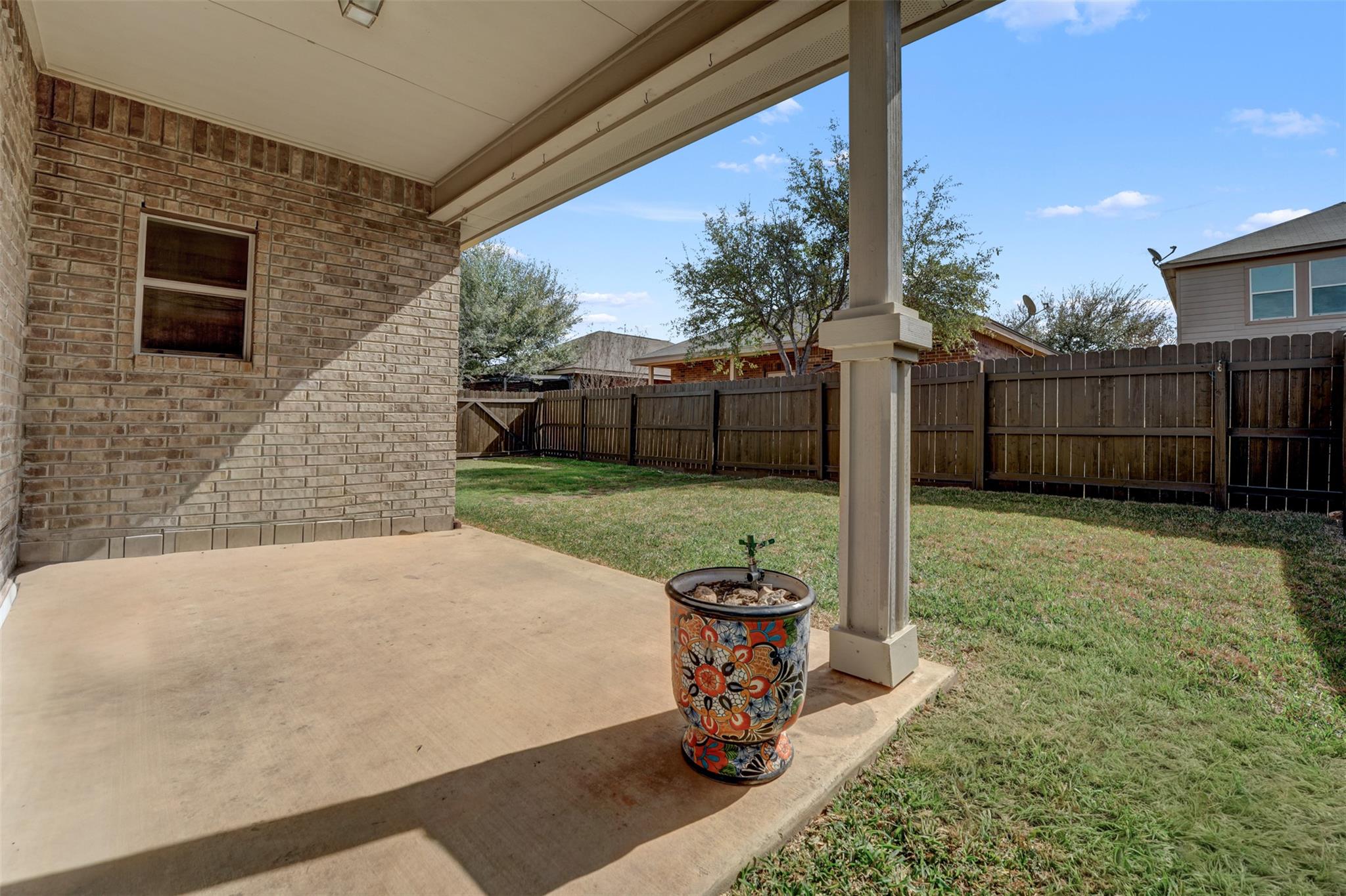 10506 Corvey Ln, Helotes, TX 78023