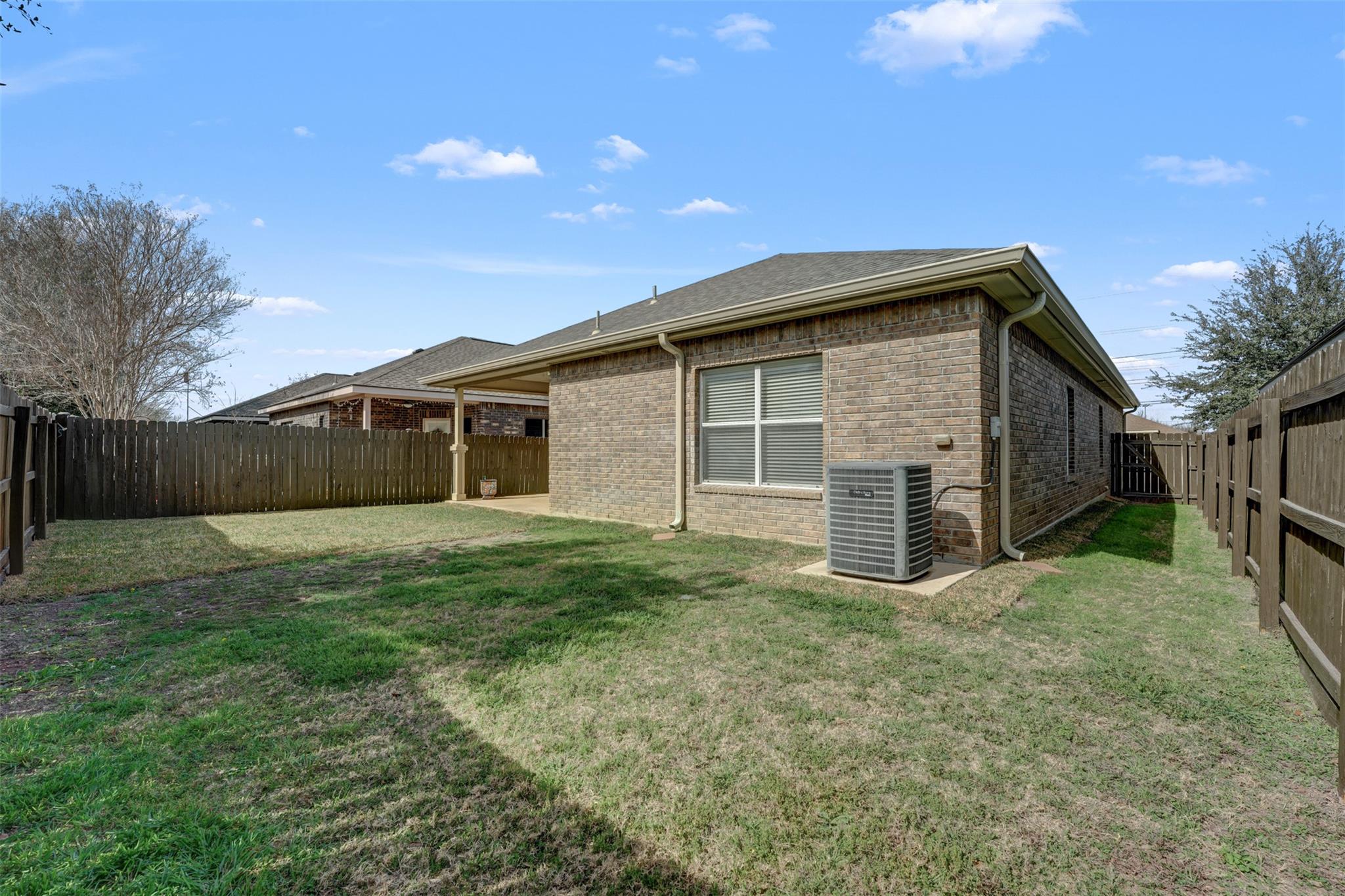10506 Corvey Ln, Helotes, TX 78023