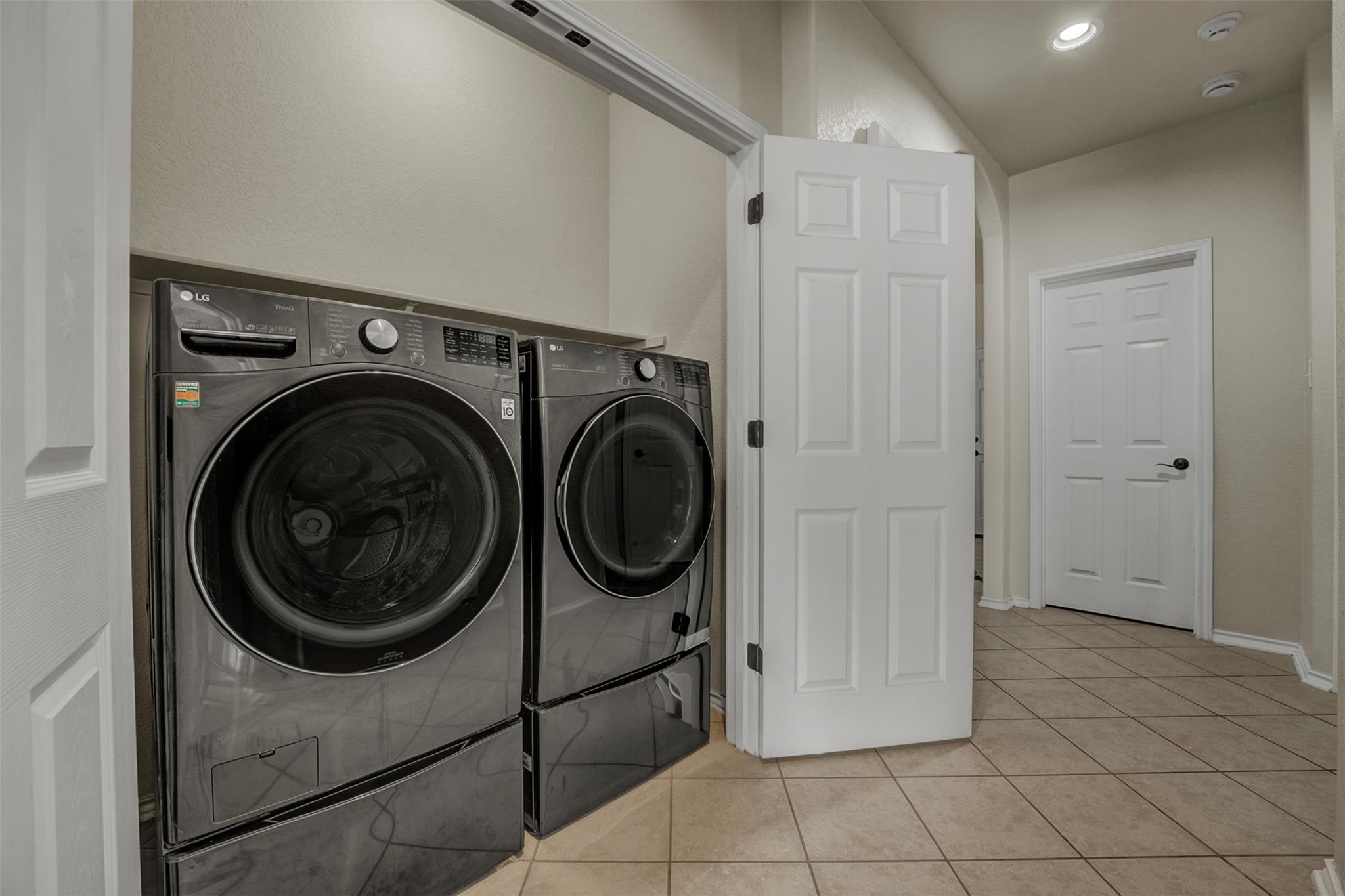 10506 Corvey Ln, Helotes, TX 78023