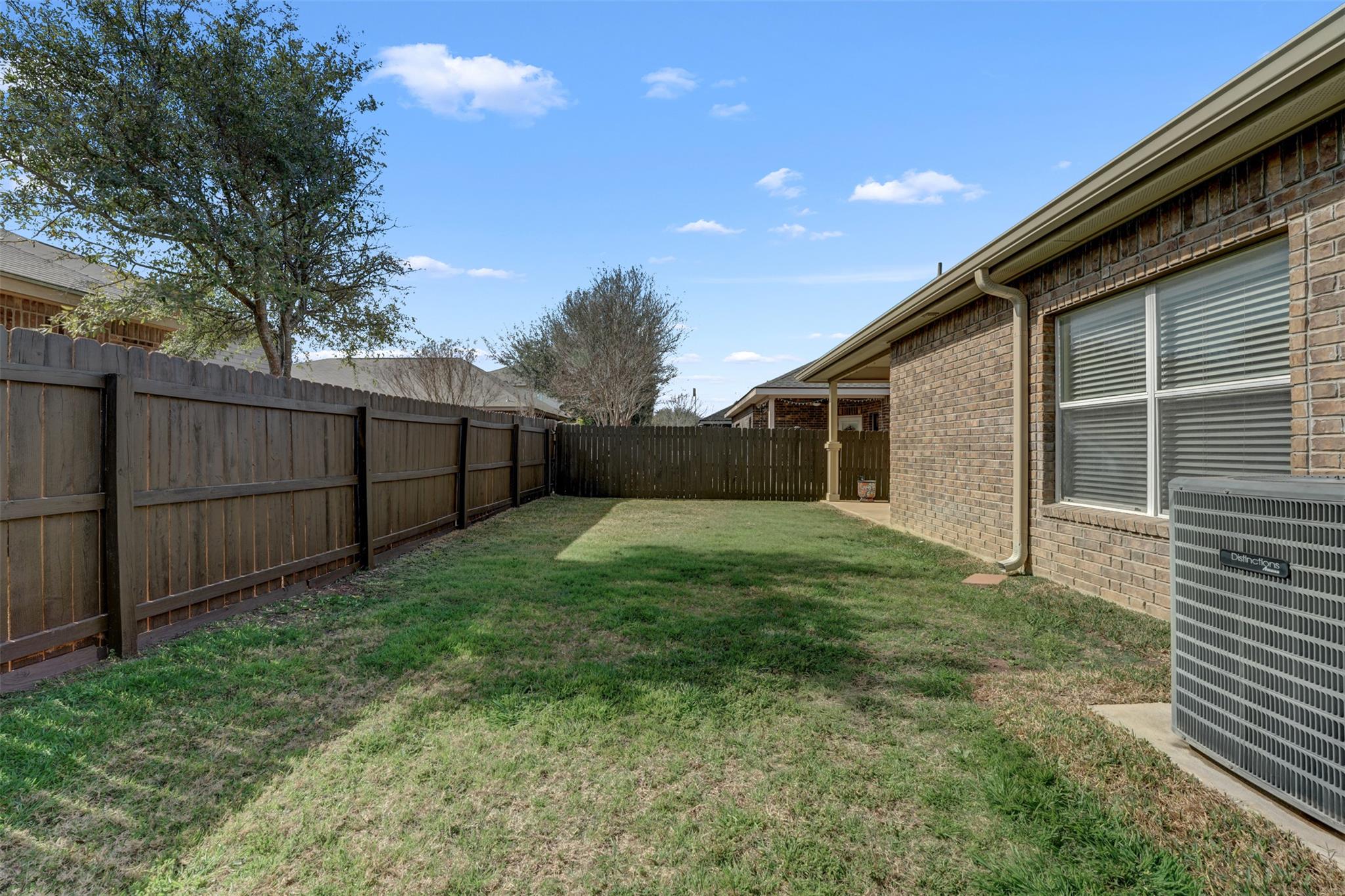 10506 Corvey Ln, Helotes, TX 78023