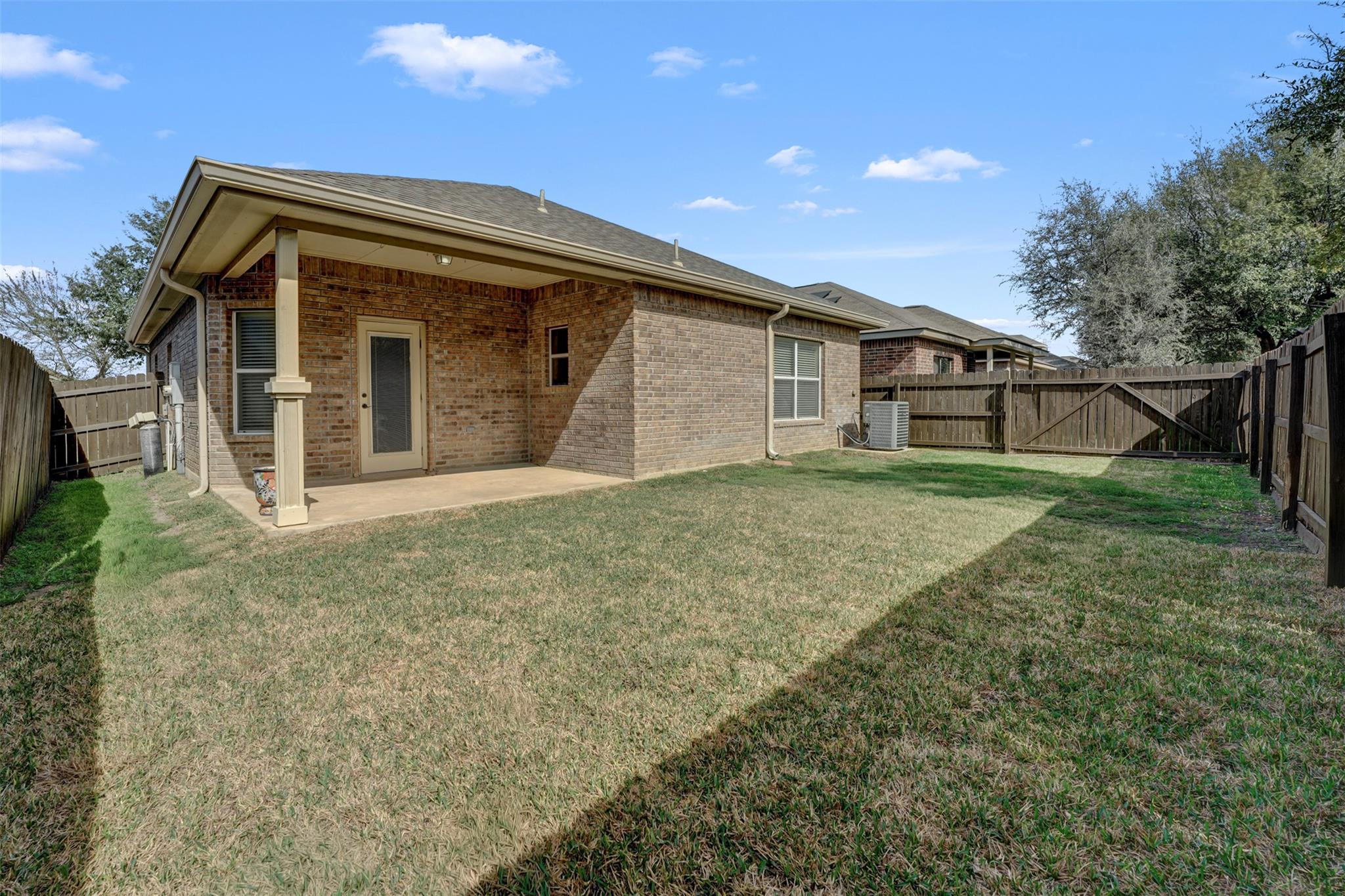 10506 Corvey Ln, Helotes, TX 78023