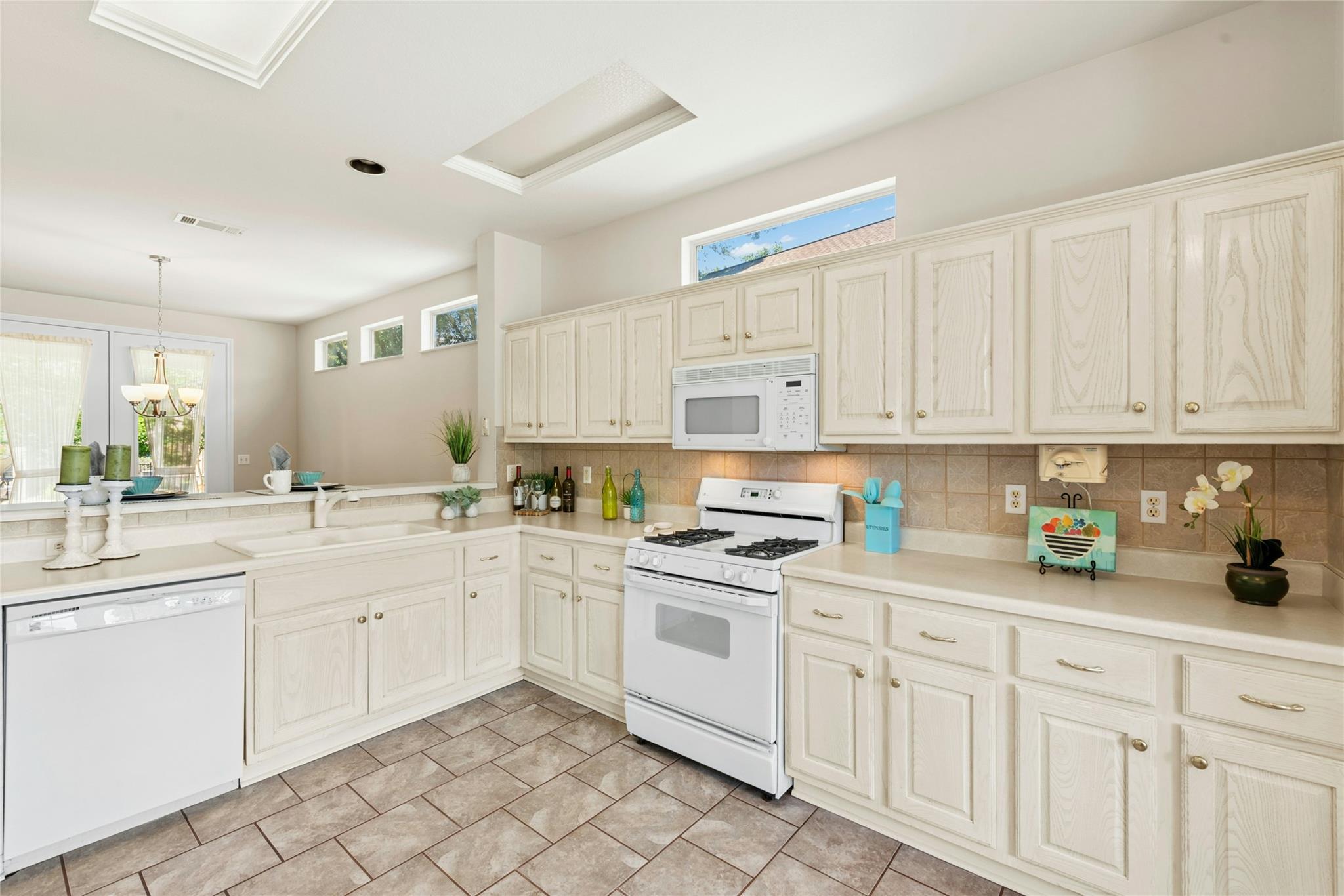 104 Anemone Way, Georgetown, TX 78633