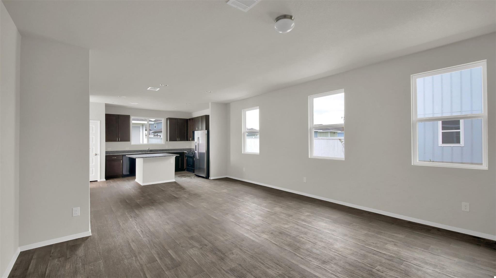 126 Huckleberry Ln, Elgin, TX 78621