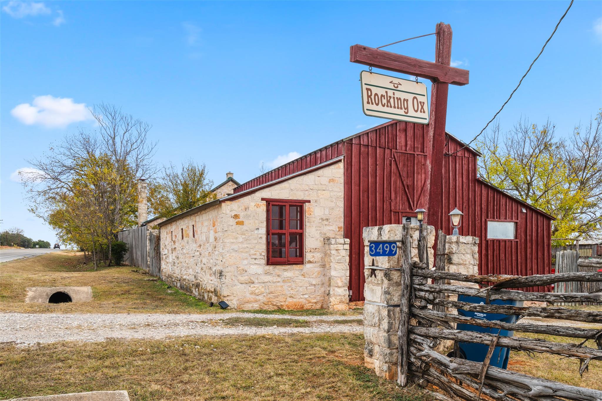 3499 W Us Highway 290, Fredericksburg, TX 78624