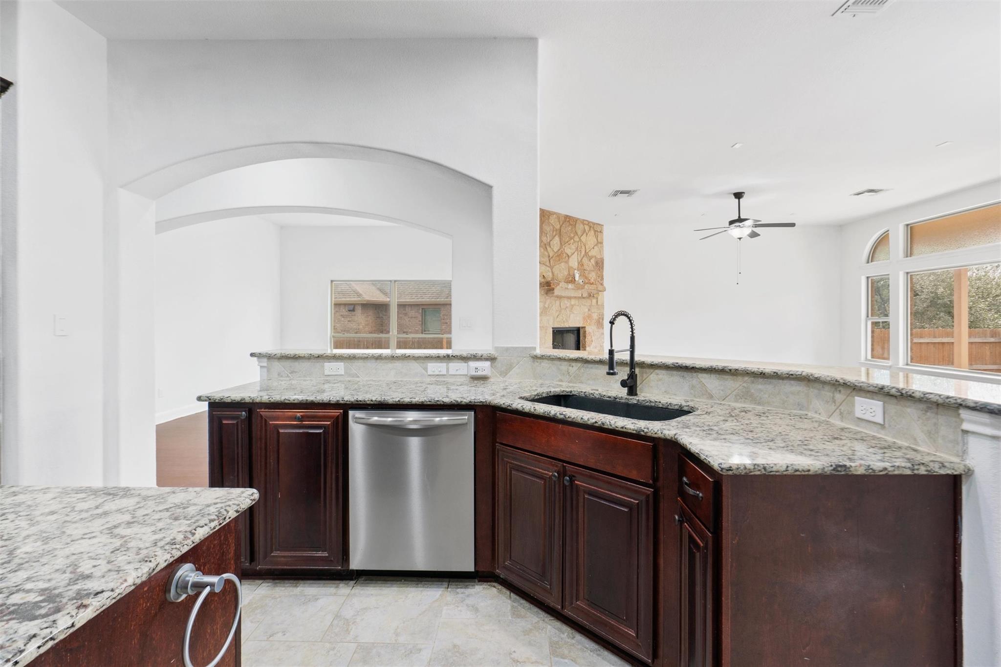 13586 Mesa Verde Dr, Austin, TX 78737