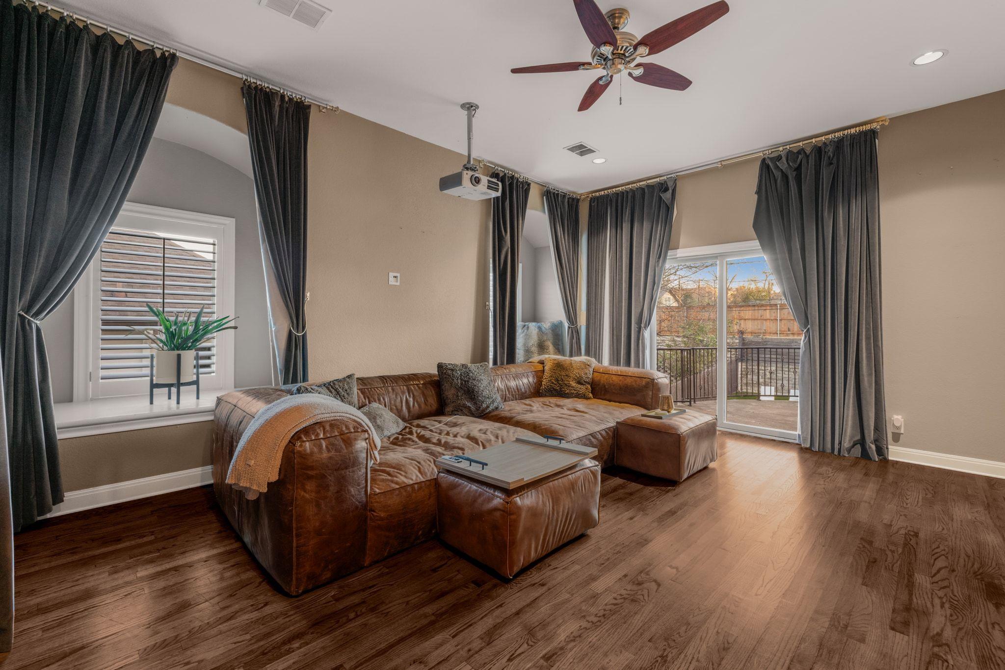 2703 McCullough St, Austin, TX 78703