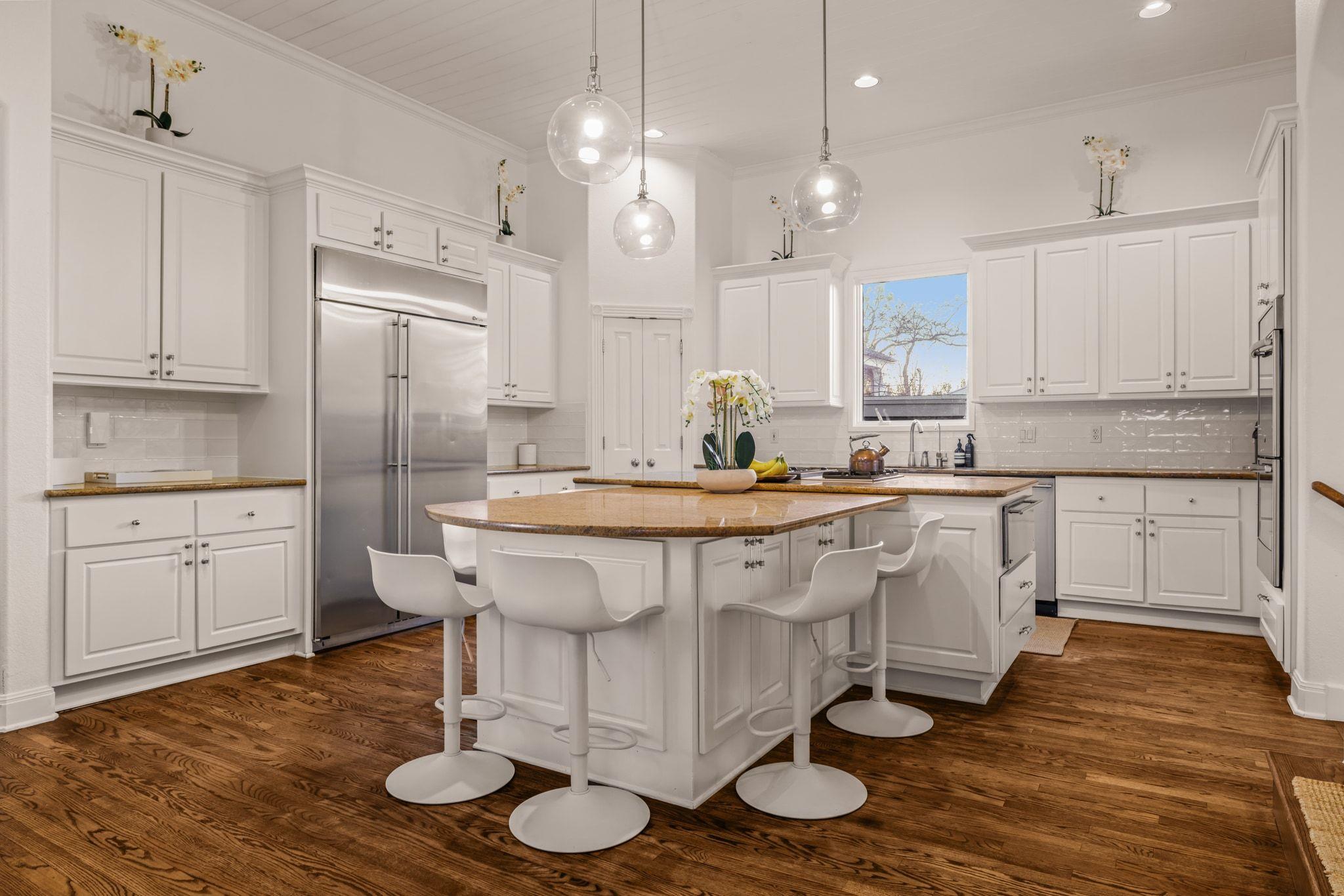 2703 McCullough St, Austin, TX 78703