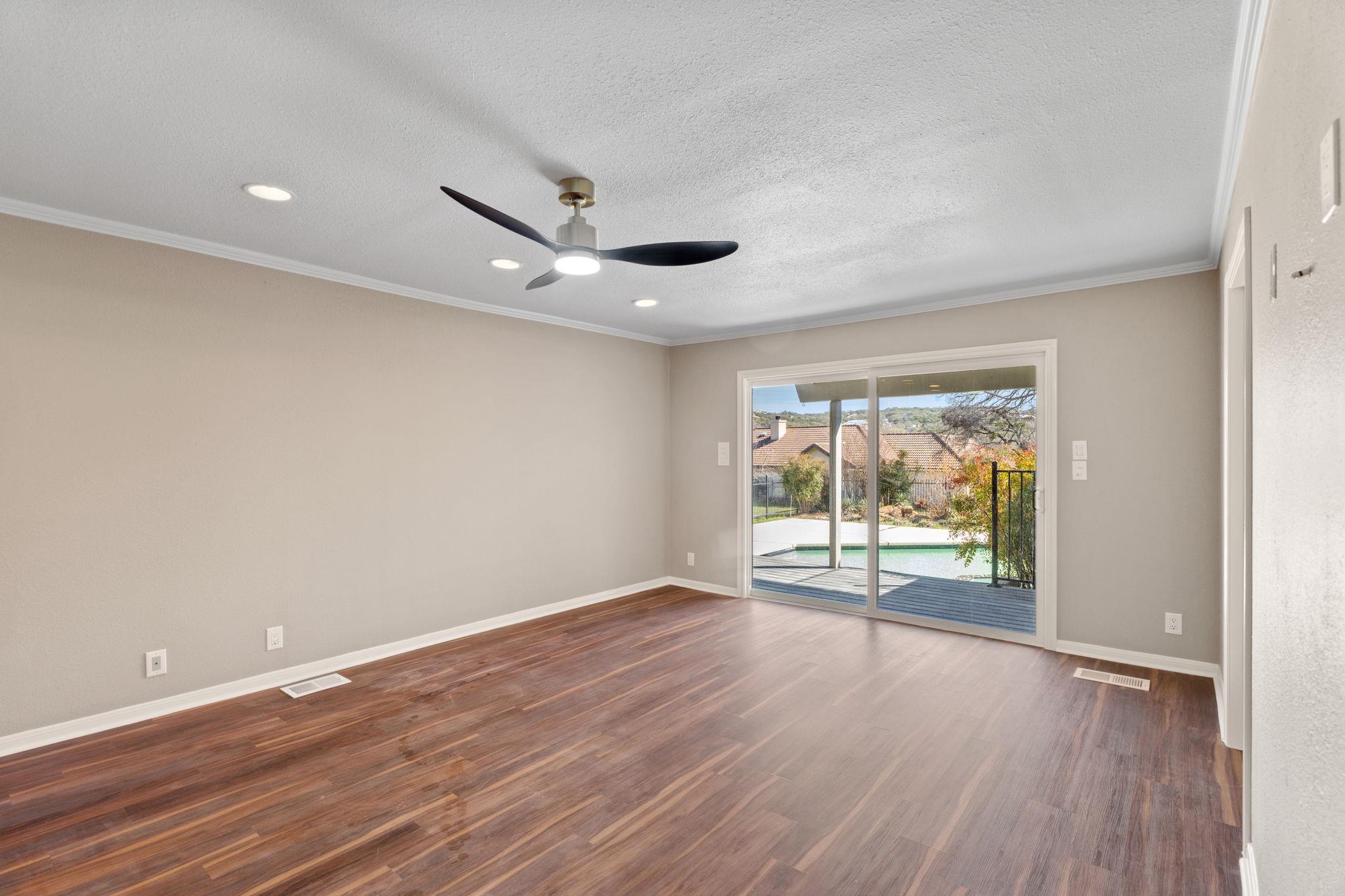 207 Free Rein # 1, Horseshoe Bay, TX 78657