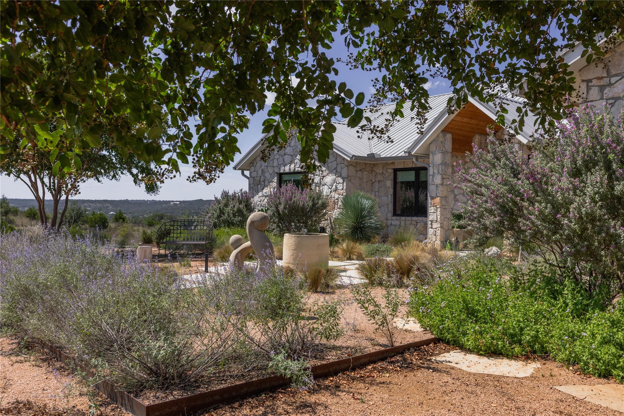 23924 MILESTONE Rd, Spicewood, TX 78669