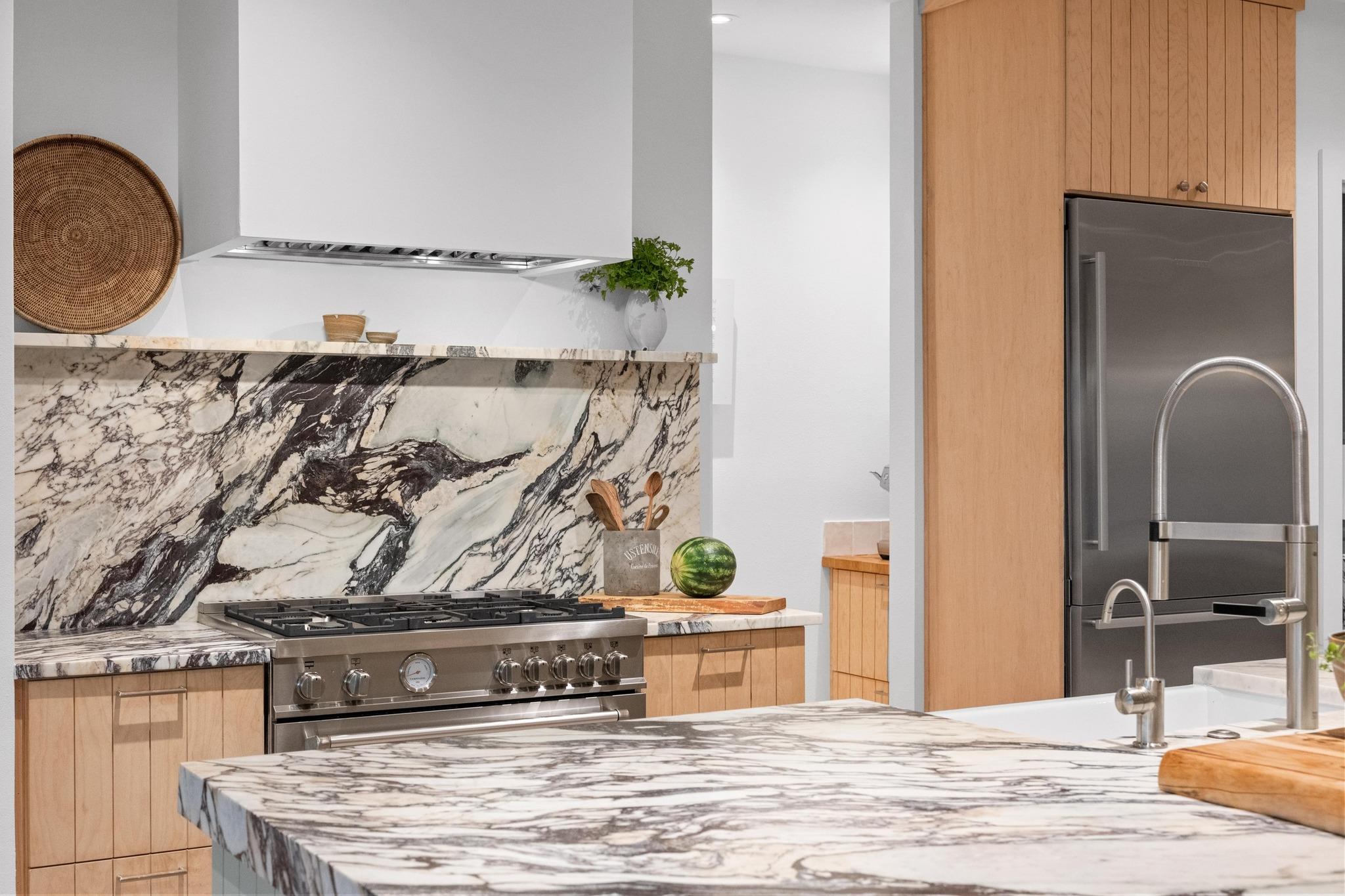 23924 MILESTONE Rd, Spicewood, TX 78669