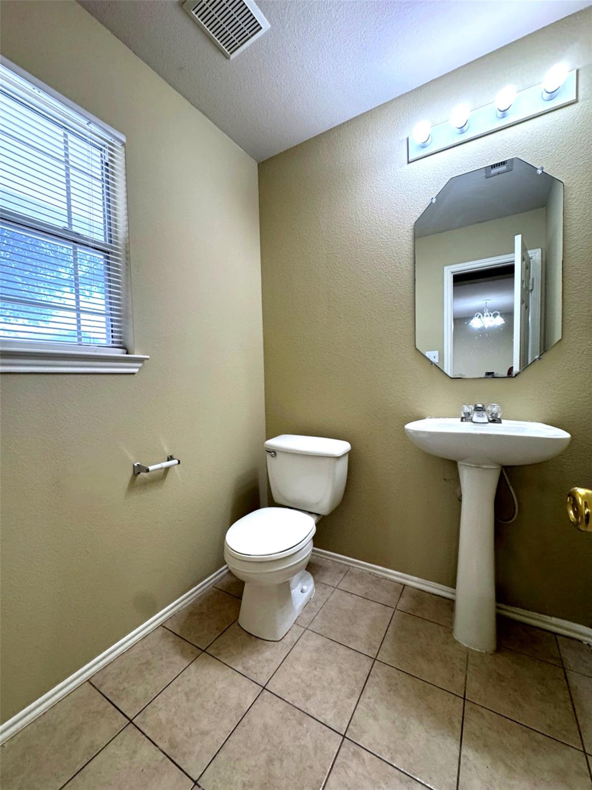 2710 Crimson Sky Ct, Round Rock, TX 78665