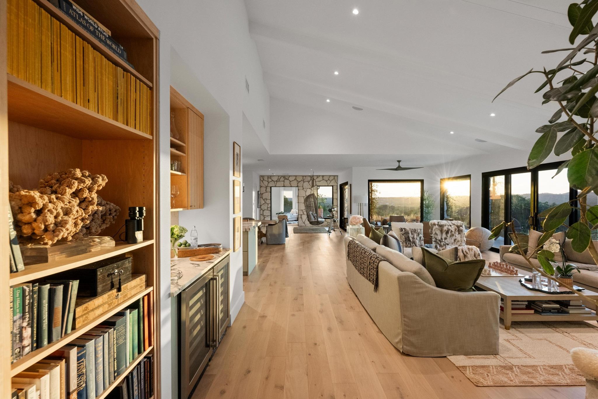 23924 MILESTONE Rd, Spicewood, TX 78669