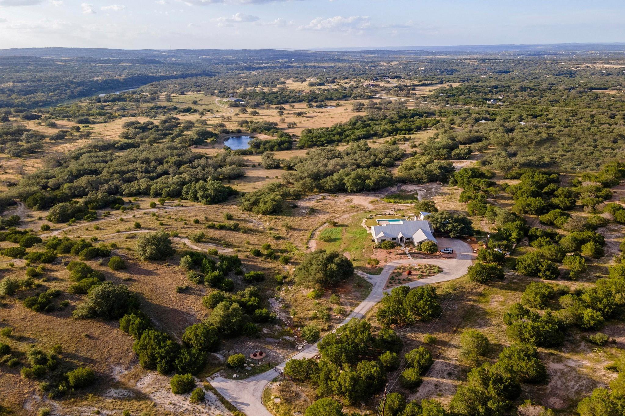 23924 MILESTONE Rd, Spicewood, TX 78669