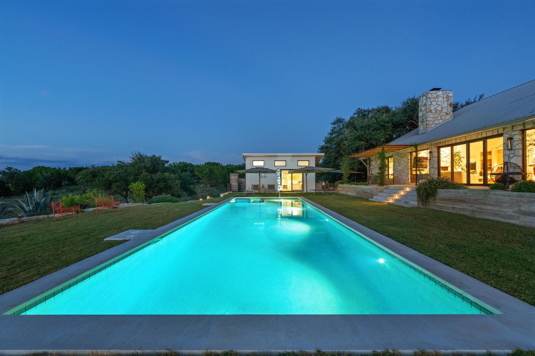 23924 MILESTONE Rd, Spicewood, TX 78669