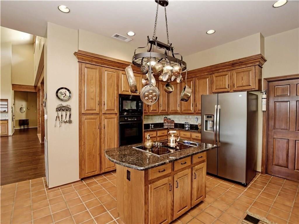 205 Capri St, Lakeway, TX 78734