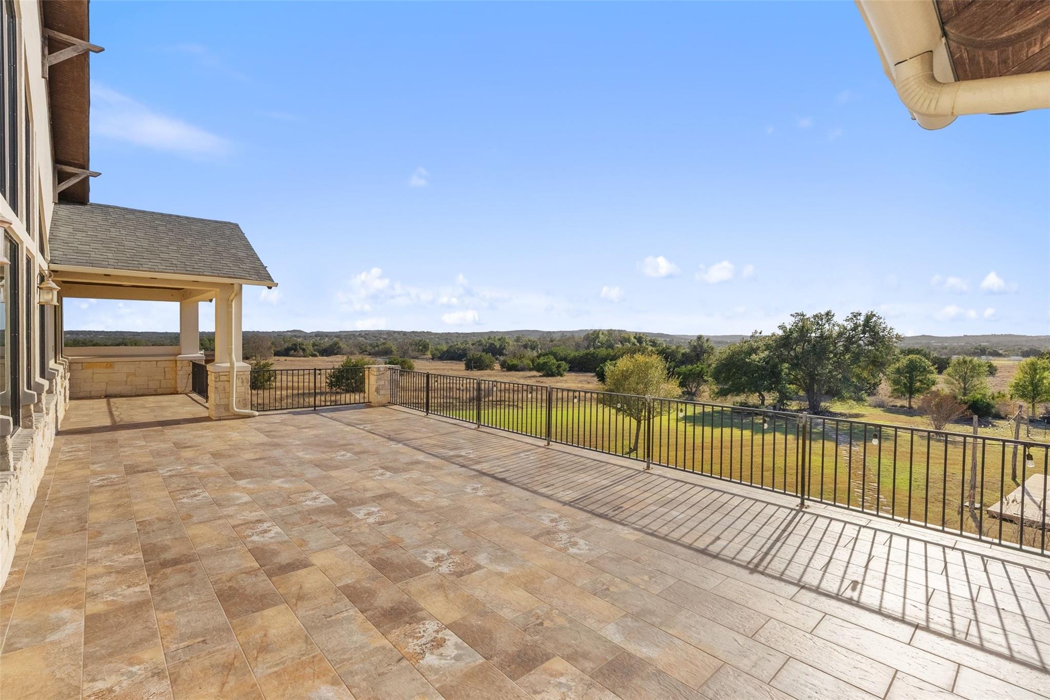 7220 Creek Rd, Dripping Springs, TX 78620