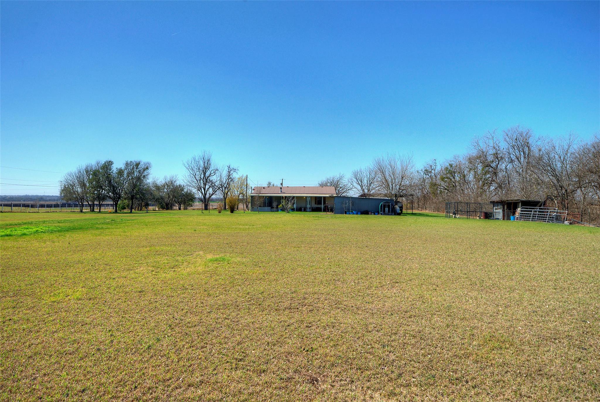 901 County Road 134 Rd, Hutto, TX 78634