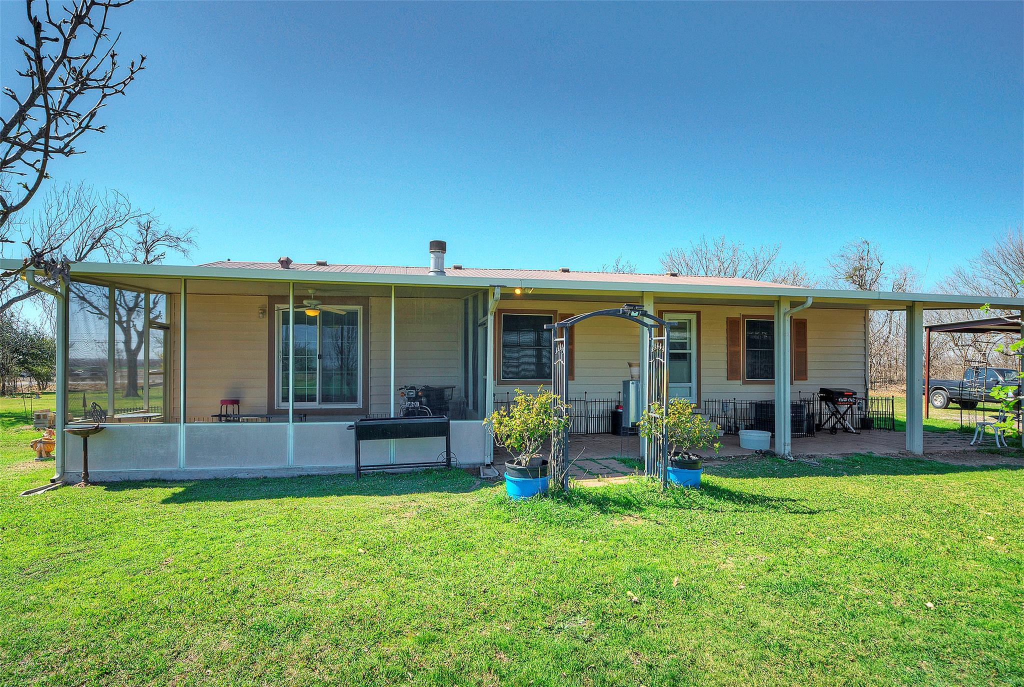 901 County Road 134 Rd, Hutto, TX 78634