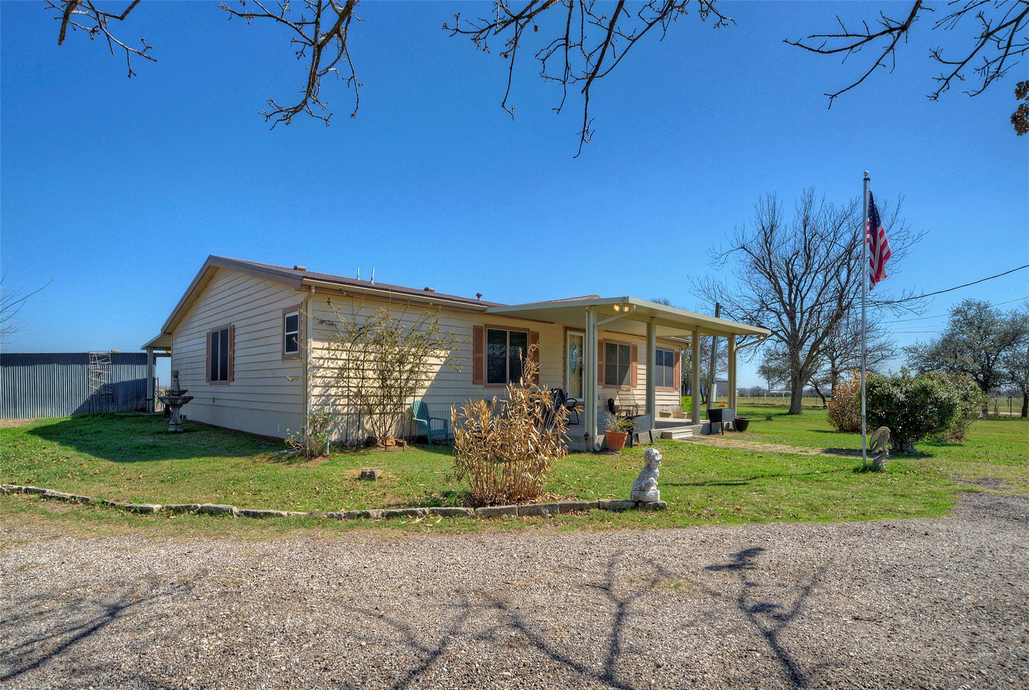 901 County Road 134 Rd, Hutto, TX 78634