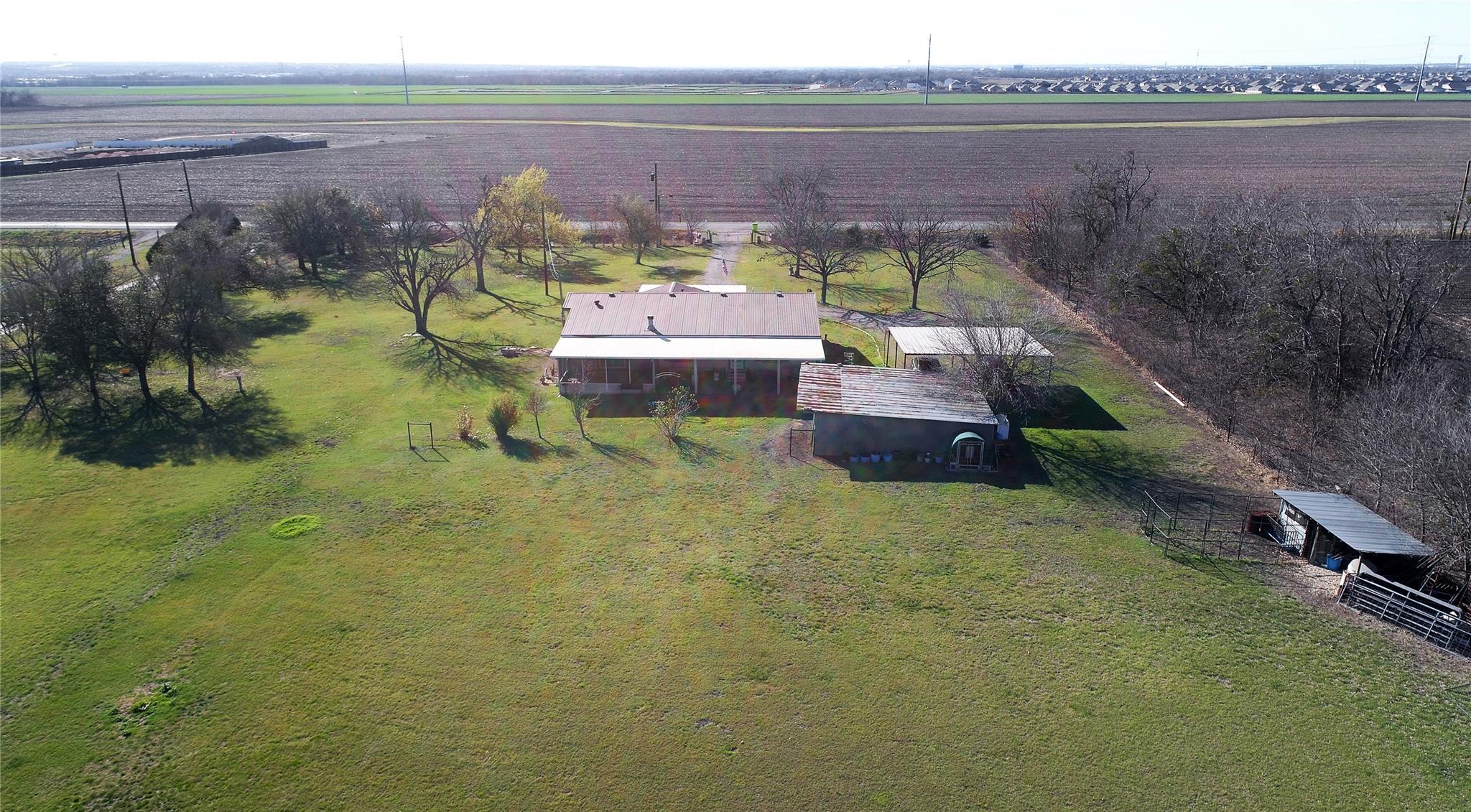 901 County Road 134 Rd, Hutto, TX 78634