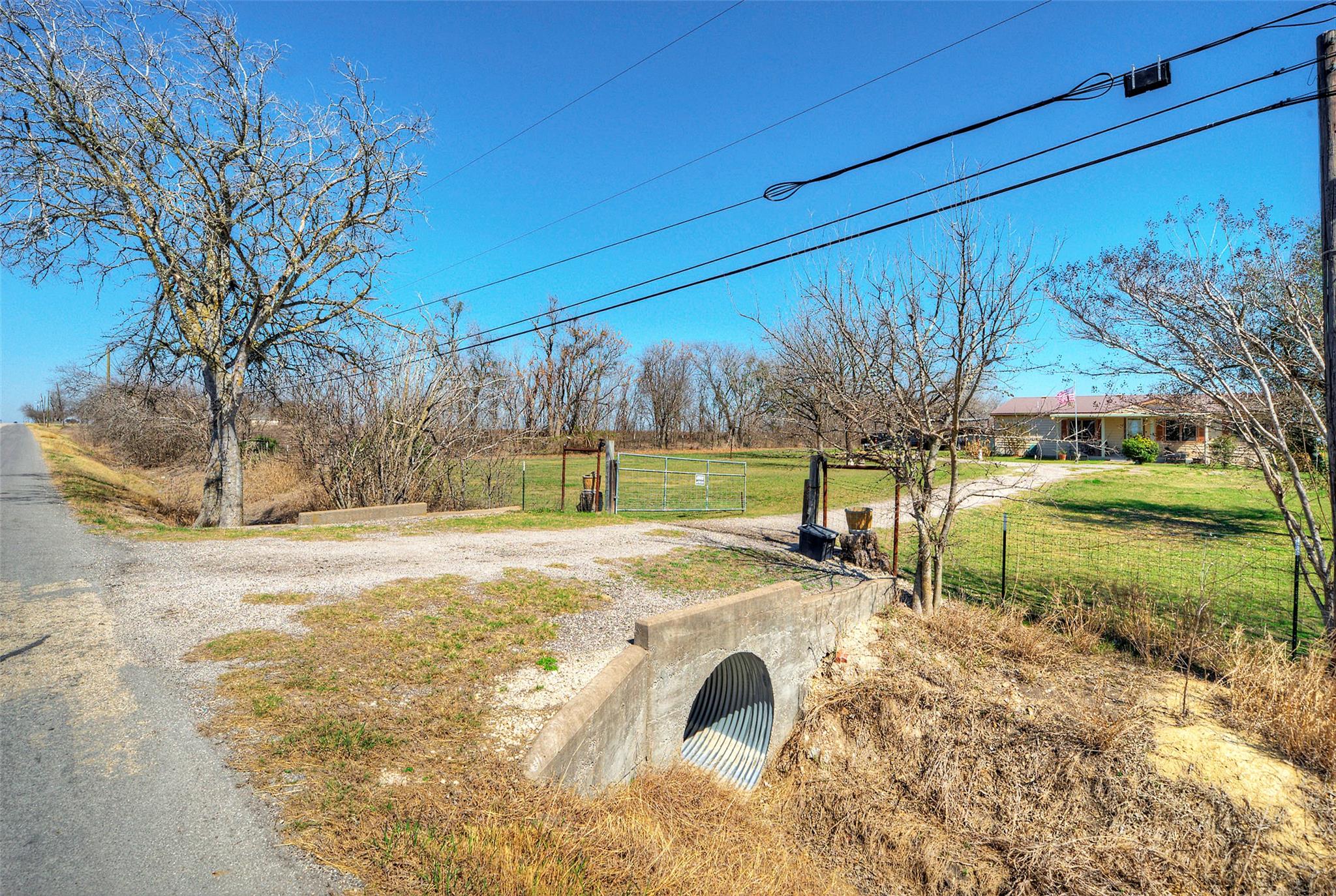 901 County Road 134 Rd, Hutto, TX 78634