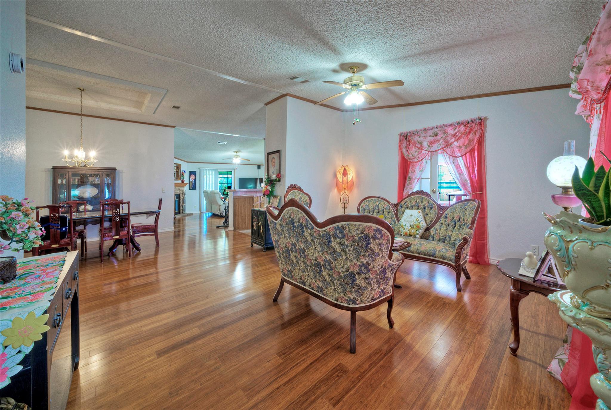 901 County Road 134 Rd, Hutto, TX 78634