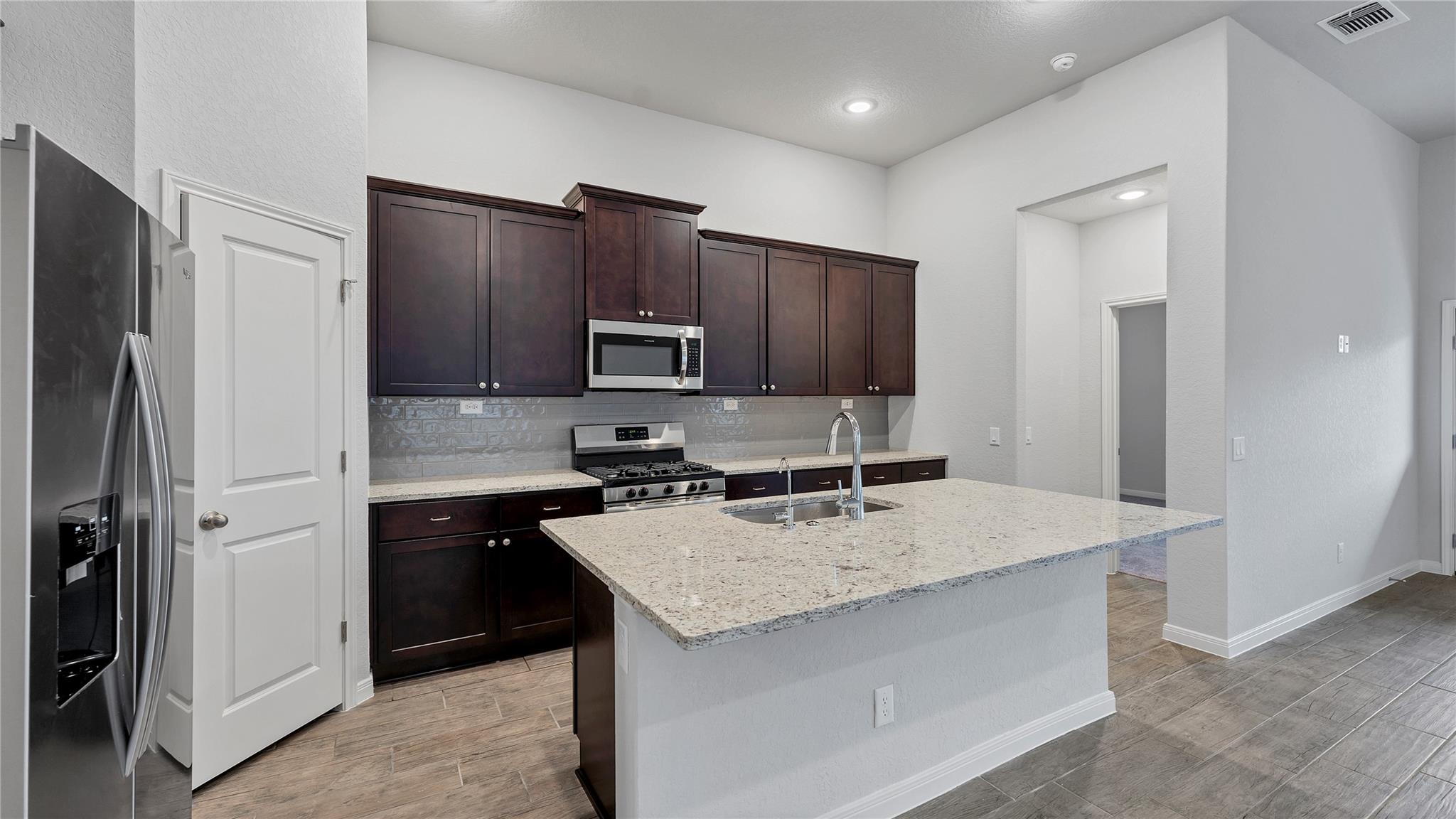 1941 Colonial Ave Ave, New Braunfels, TX 78130