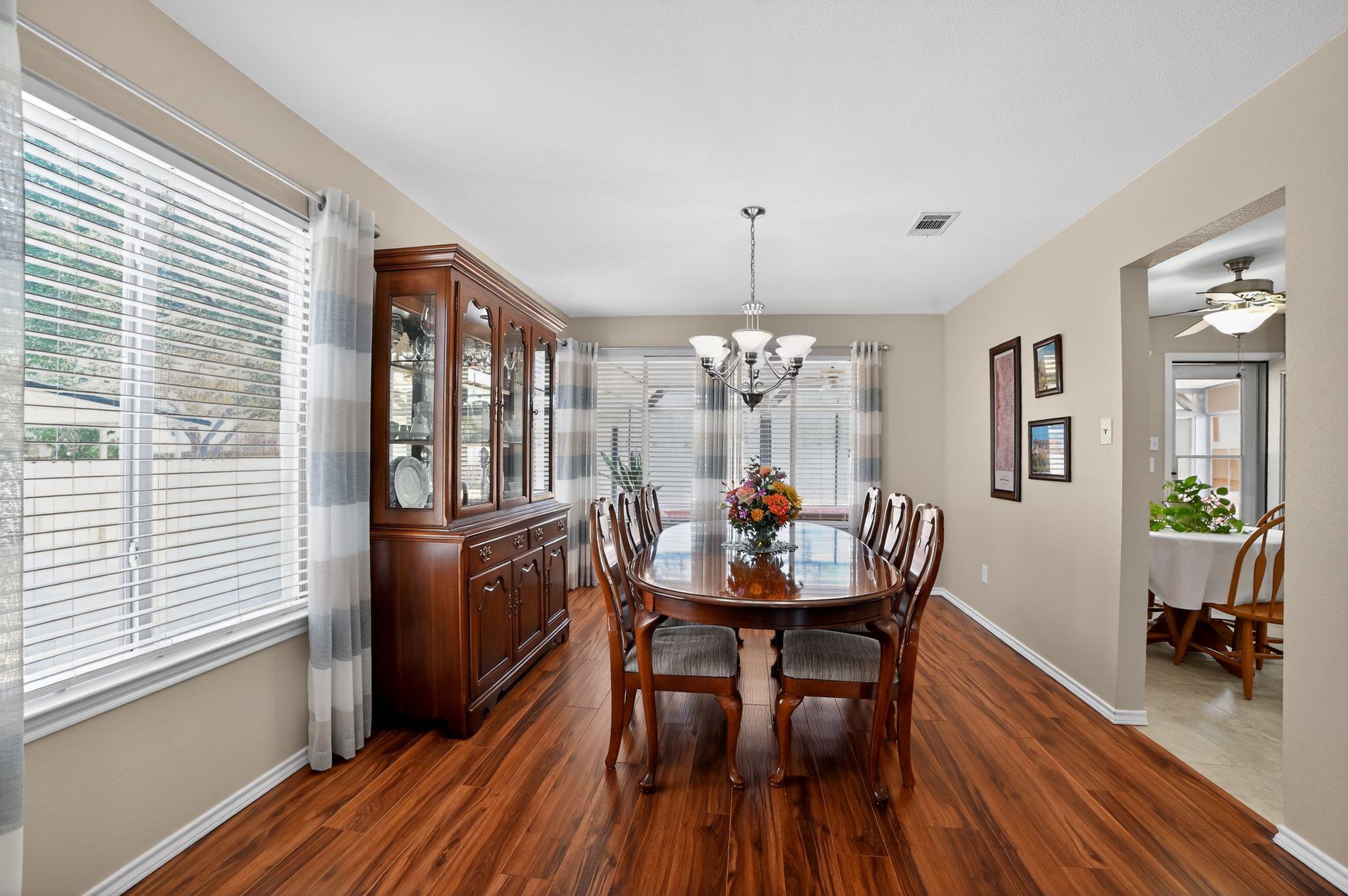 1603 Woods Blvd, Round Rock, TX 78681